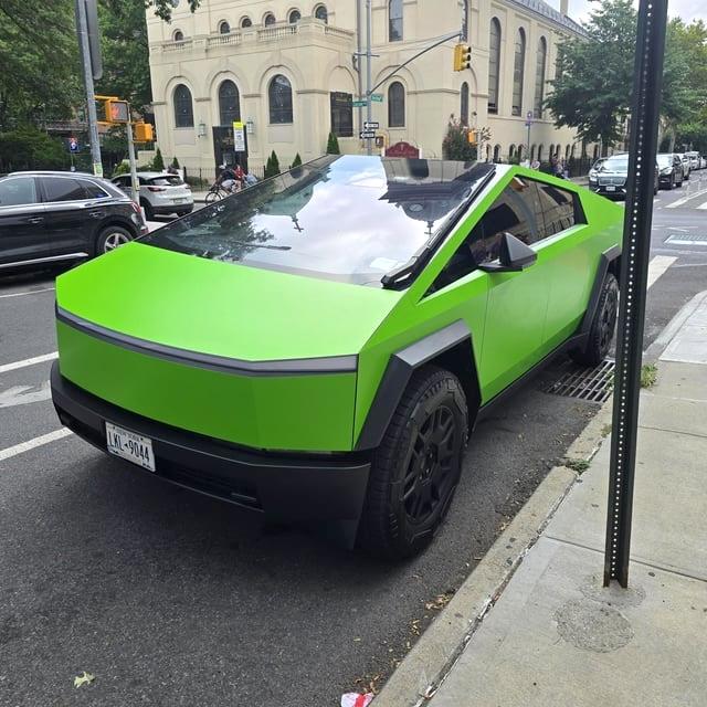 Tesla Cybertruck GREEN Vinyl Wrap & PPF Cybertruck -- Photos & Videos chroma-key-green-wrapped-cybertruck-in-brooklyn-thought-the-v0-j46rum1ul8jd1