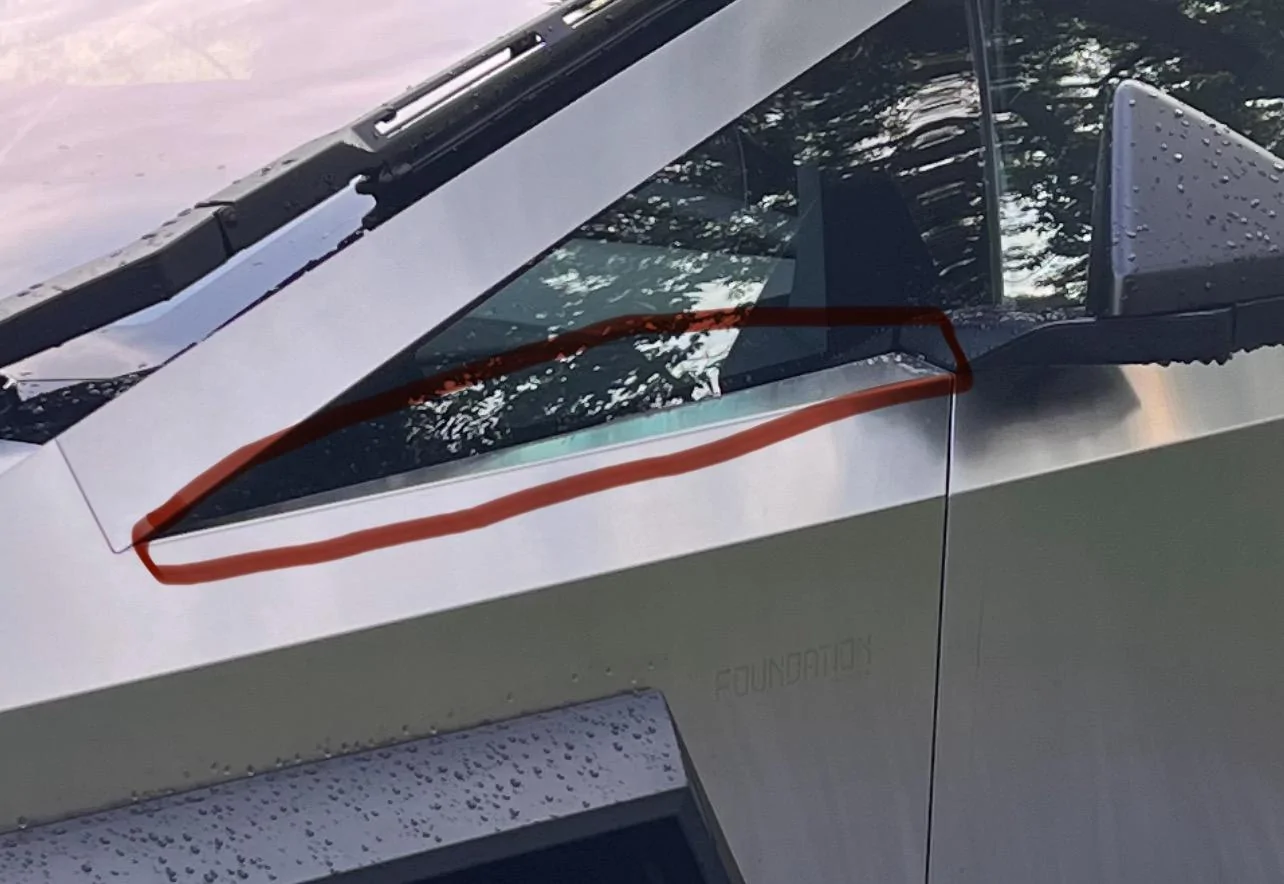 Tesla Cybertruck Front quarter glass gasket placement? IMG_3334