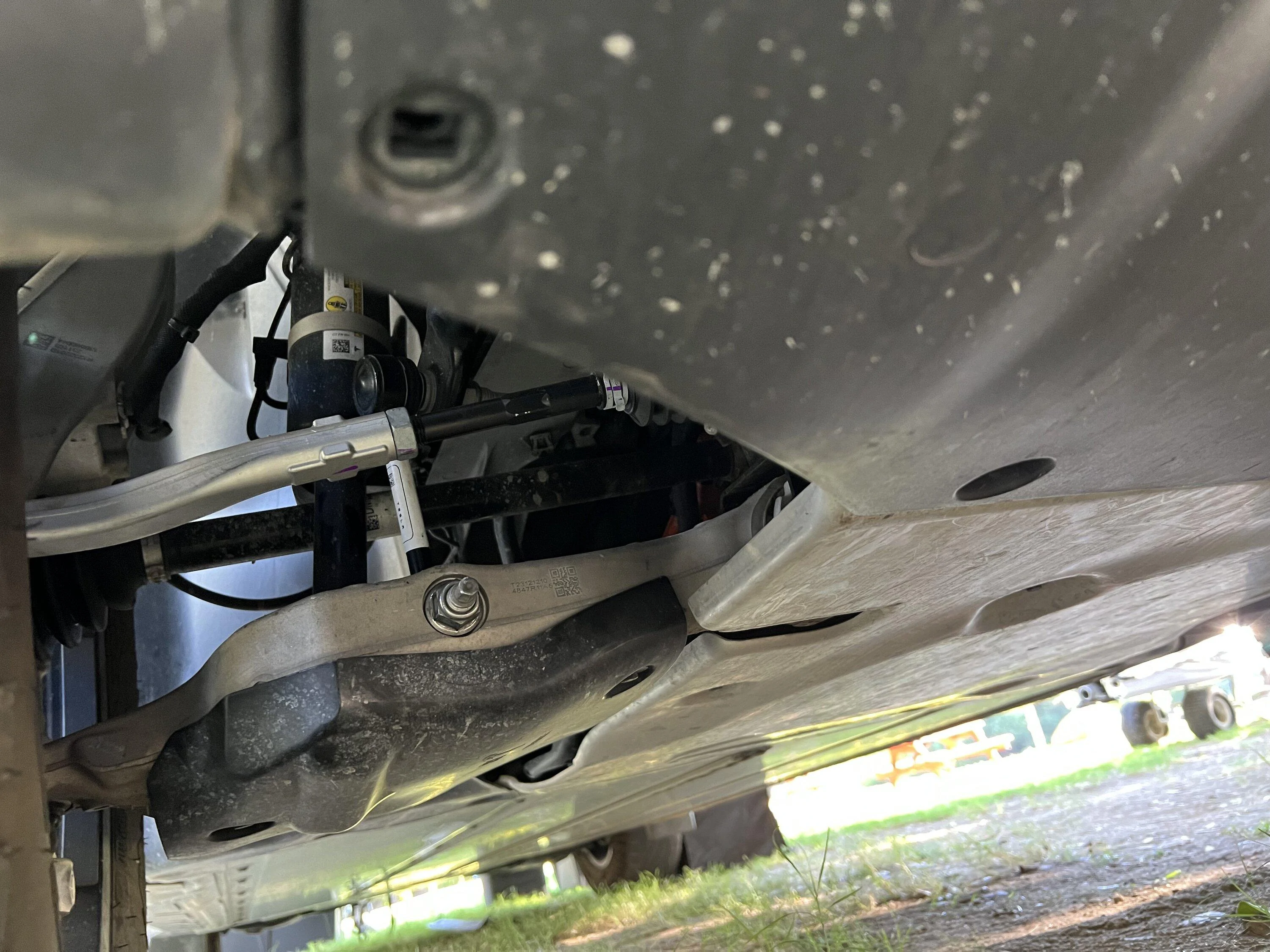 Tesla Cybertruck Alignment issue, need help IMG_6147