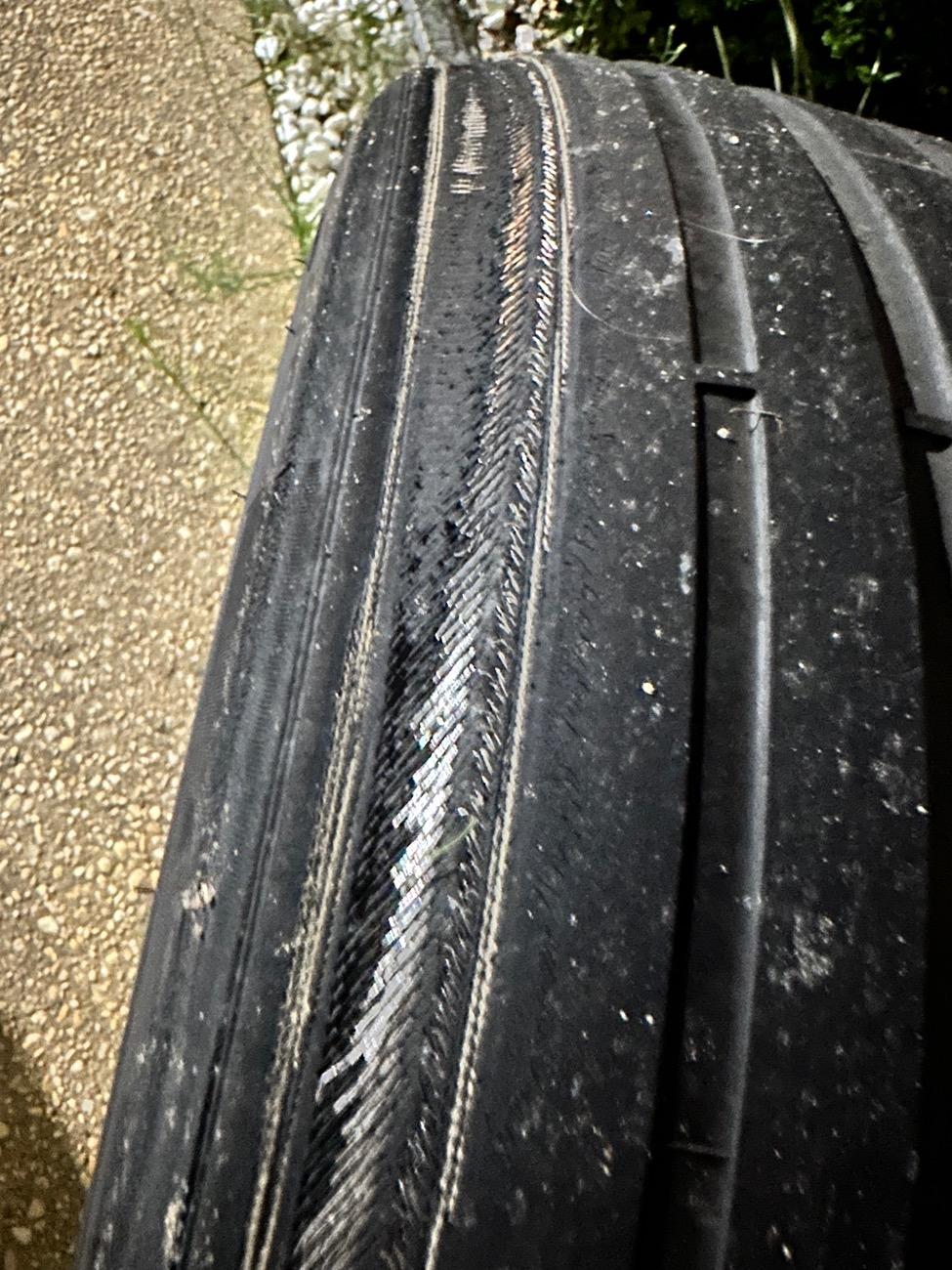 Tesla Cybertruck Alignment issue, need help IMG_6546