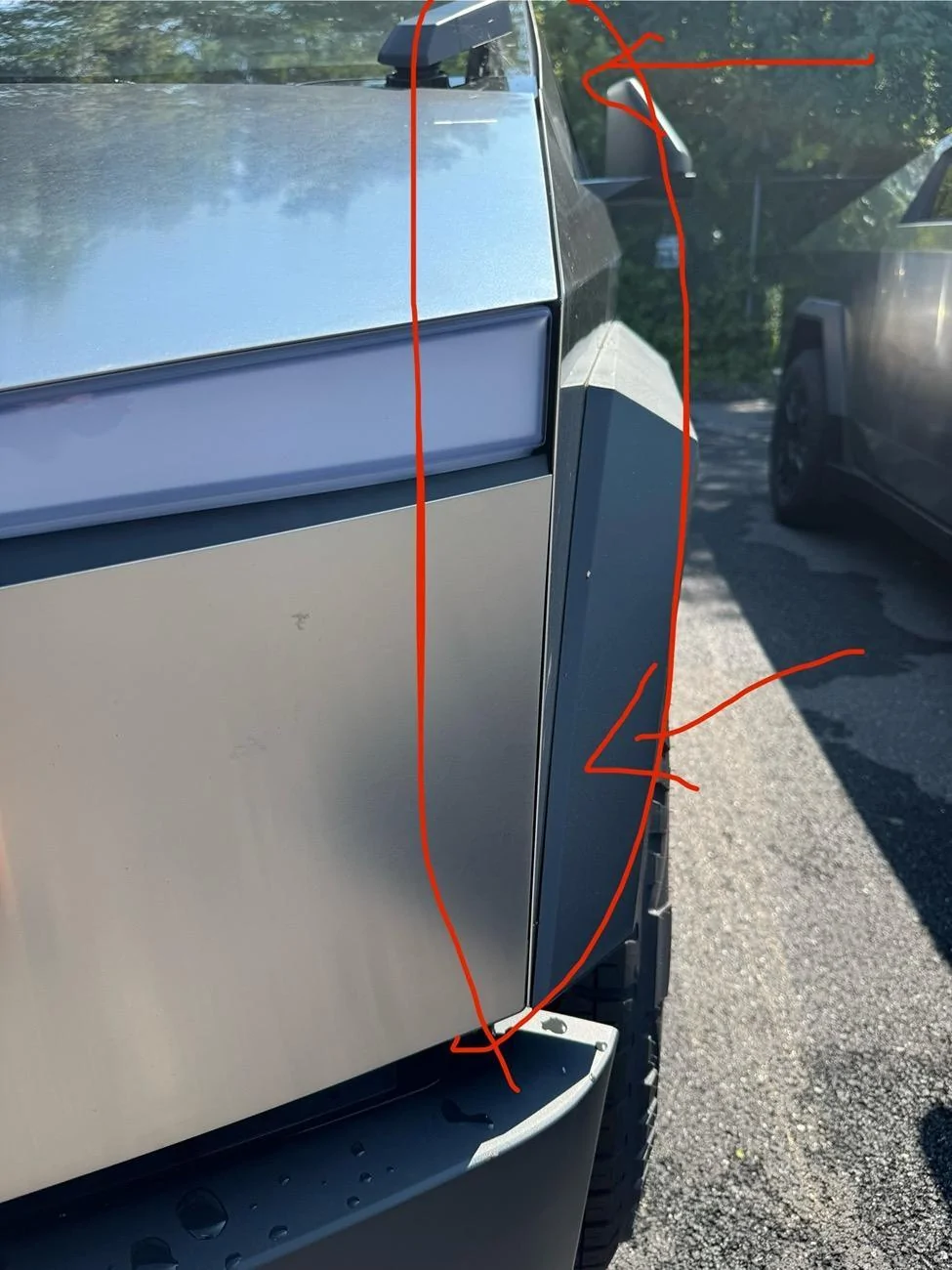 Tesla Cybertruck Service dept won't fix the issues pointed out by the service reps from delivery day 1724075178764-om