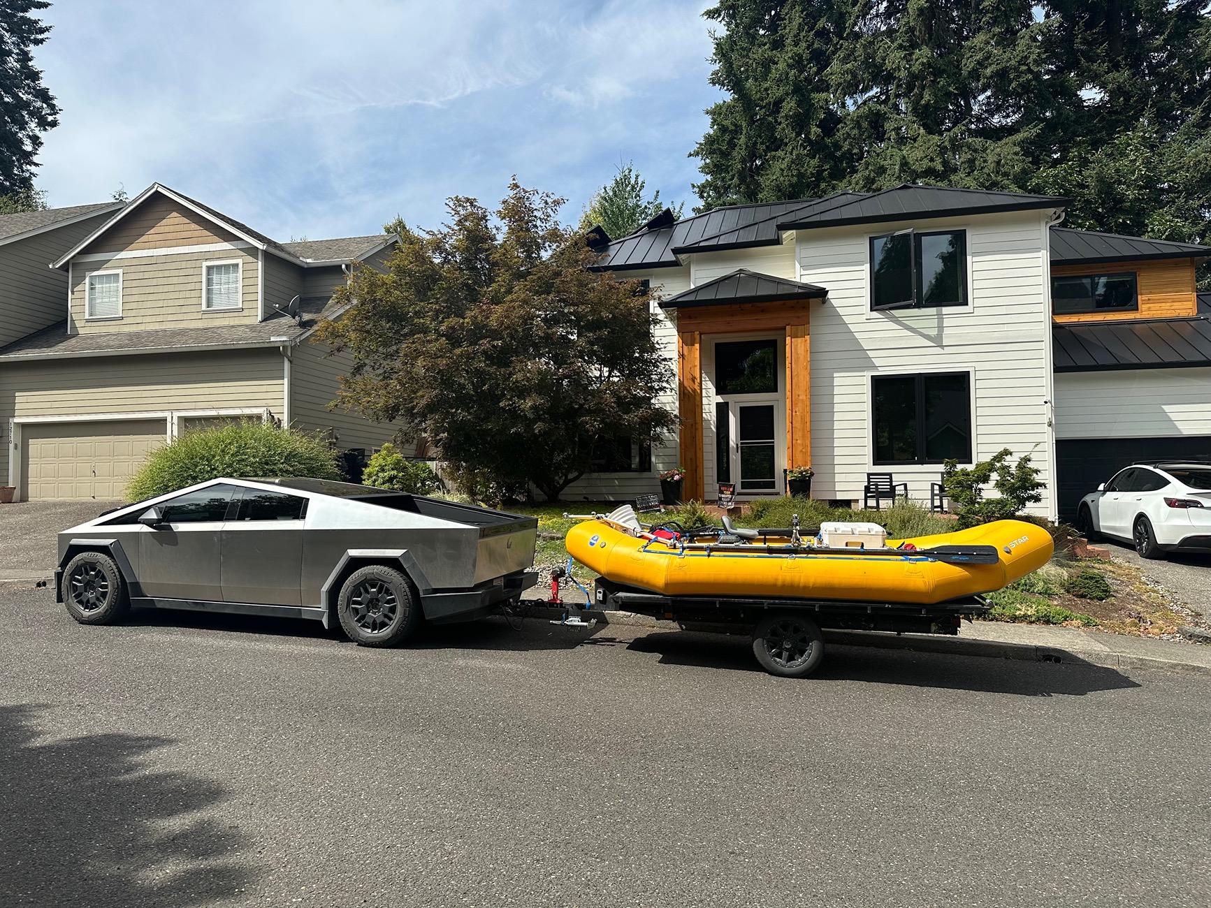 Tesla Cybertruck Raft Trailer and Shuttle Drivers IMG_4828