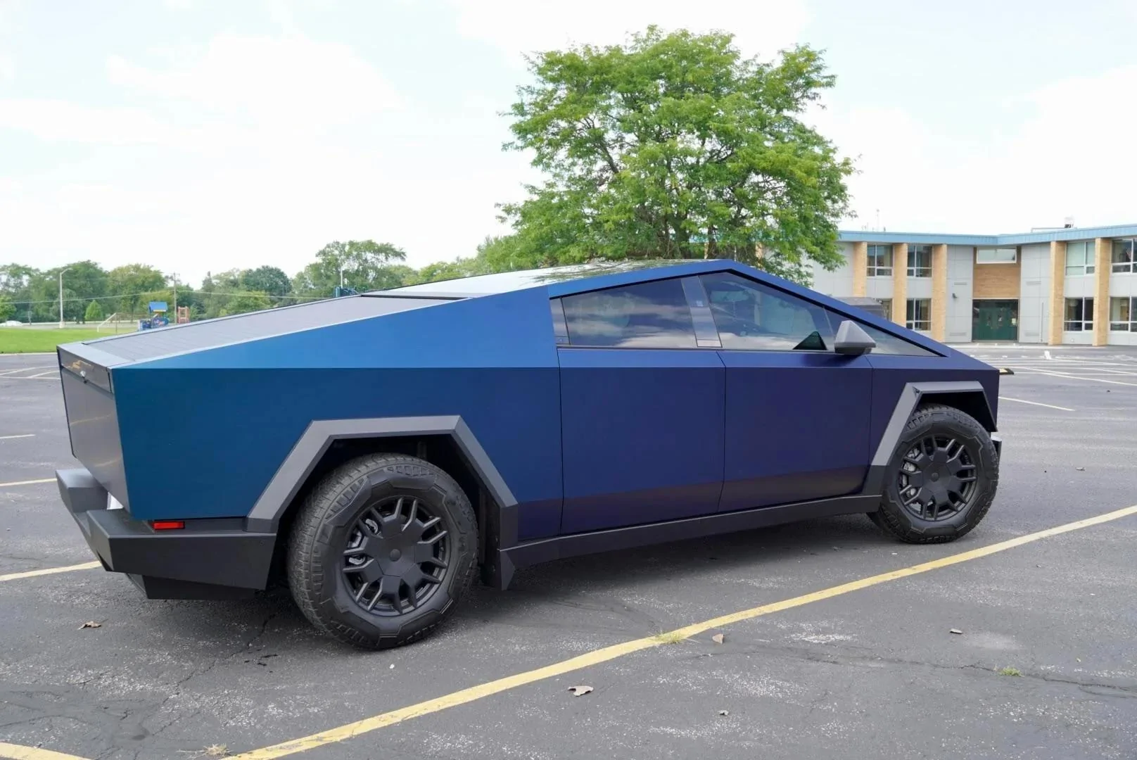 Tesla Cybertruck BLUE / BLURPLE / PURPLE Vinyl Wrap & PPF Cybertruck -- Photos & Videos avery-frozen-ocean-vinyl-wrap-v0-zjvucicyiojd1