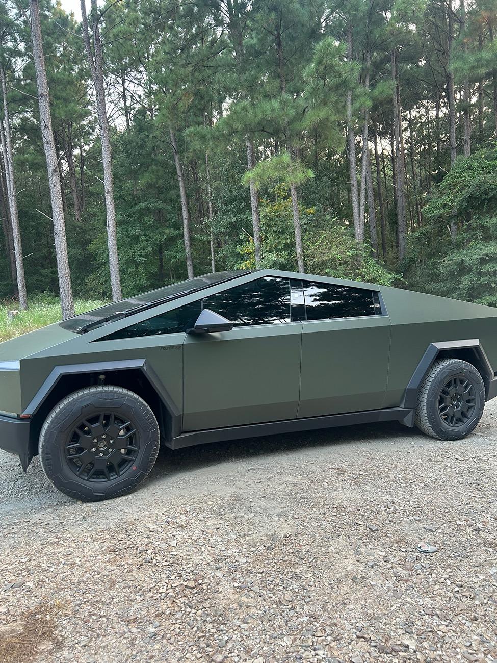 Tesla Cybertruck Post your best wrap photos! IMG_9685