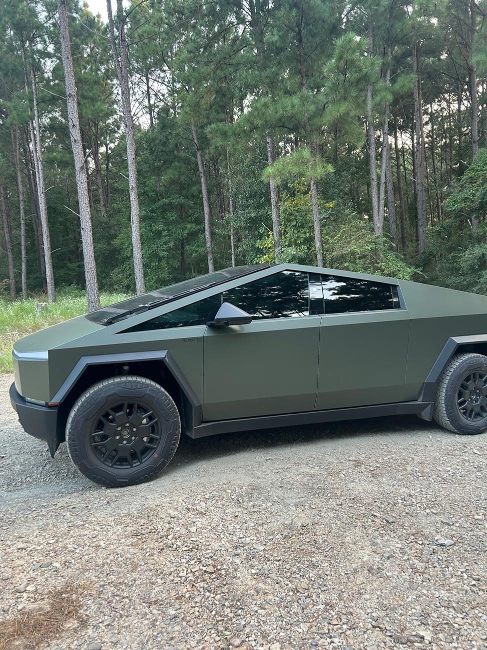 Tesla Cybertruck Daily random Cybertruck photos thread - Post Yours! 📸 🤳 IMG_9684