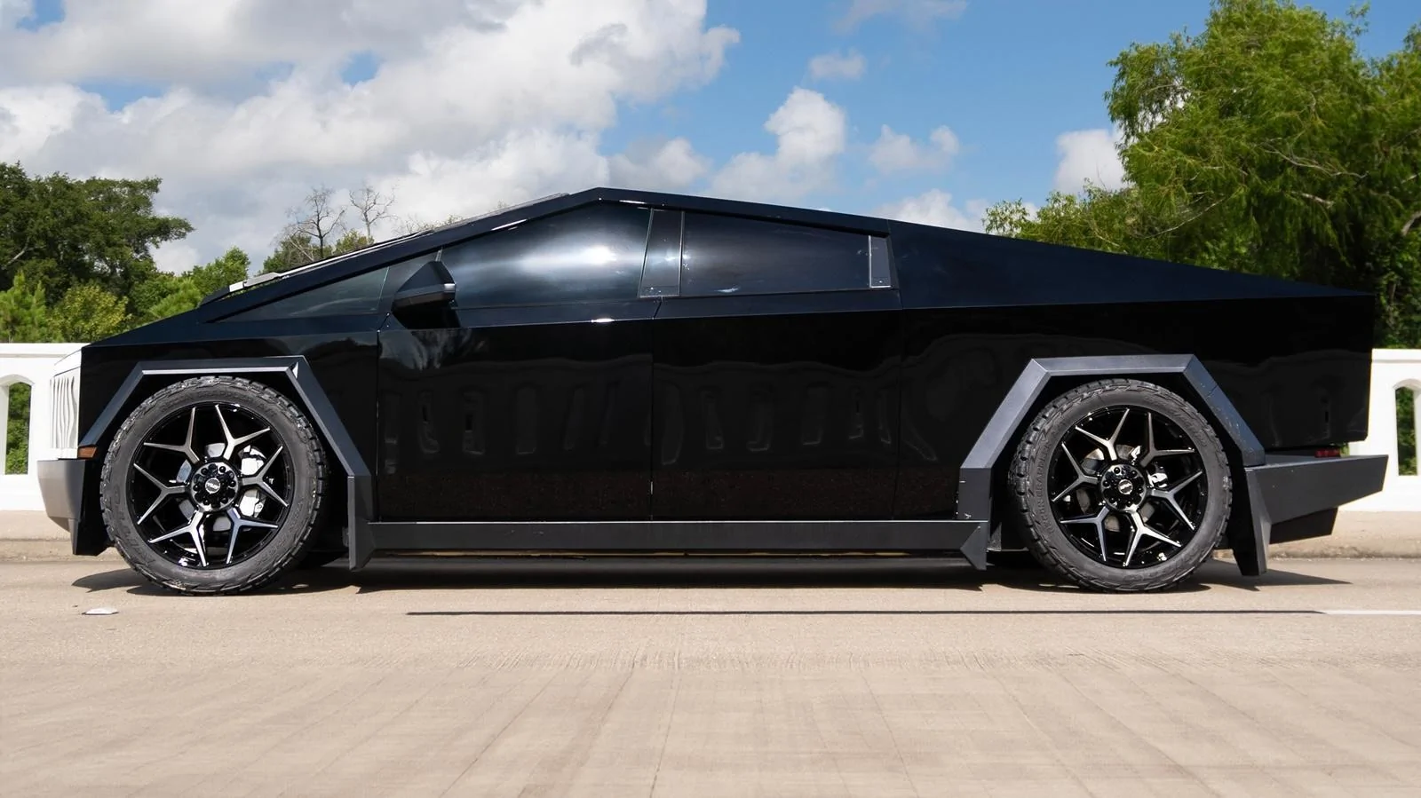 Tesla Cybertruck Gloss Black Cybertruck on 24" Wheels (4PLAY) and Nitto Ridge Grappler A/T Tires 295/45R24 4p06-24x10-295x45x24-nitto-tires-evs-motors-01-jpg