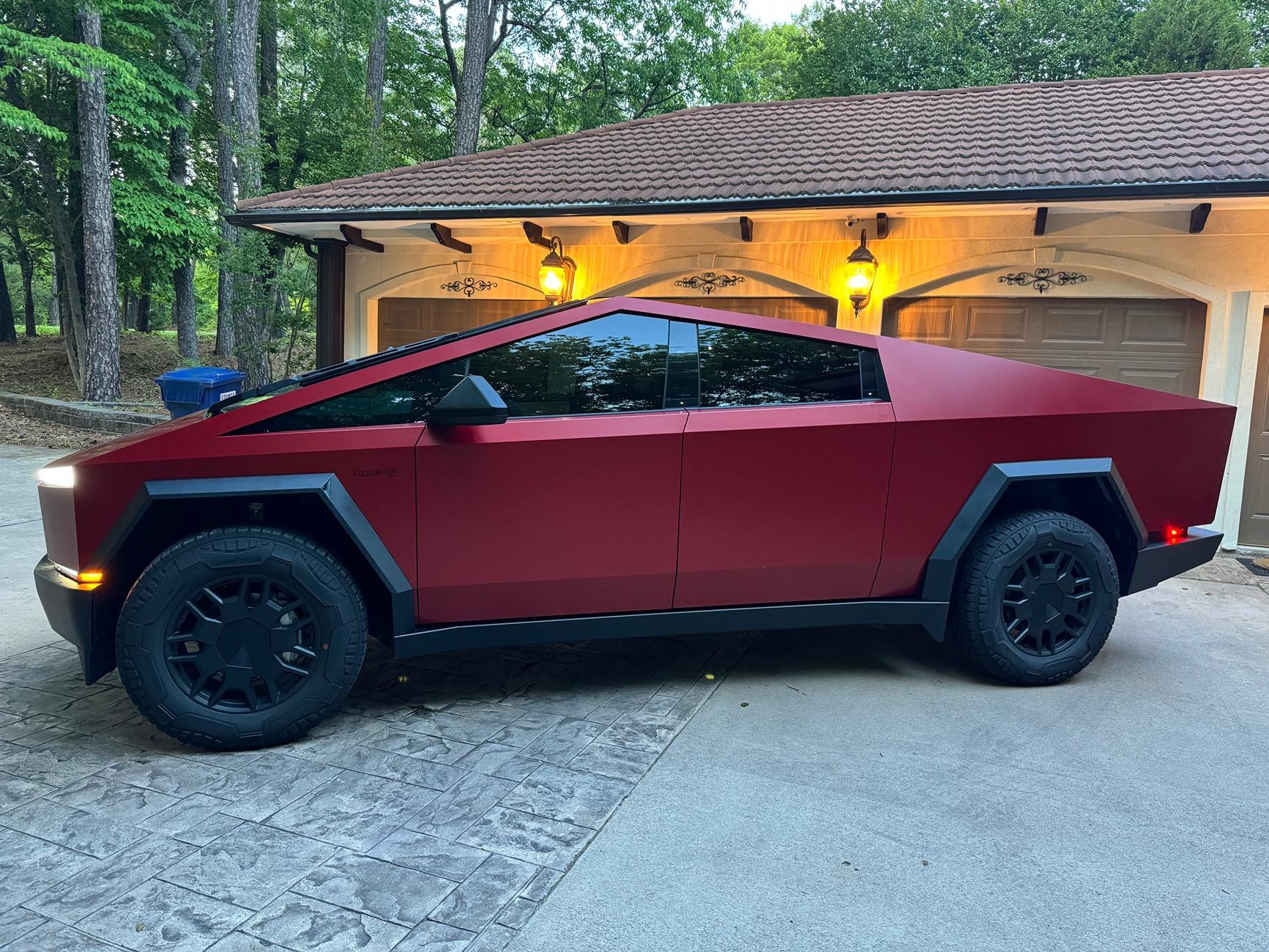 Tesla Cybertruck Post your best wrap photos! IMG_6299