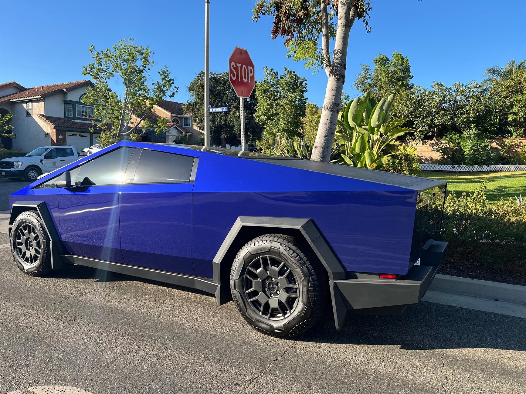 Tesla Cybertruck Post your best wrap photos! IMG_6942