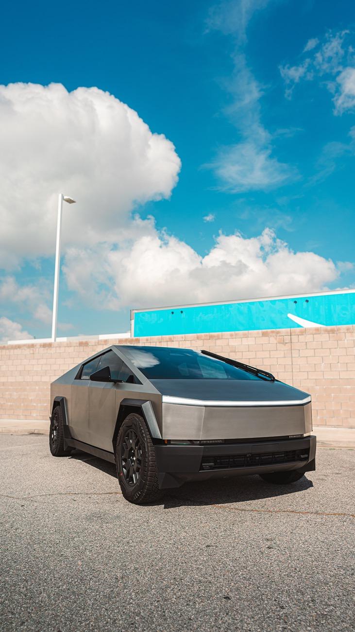 Tesla Cybertruck Static Electricity Shock When Touching Cybertruck? 31ecec38dcff07939cb5374cf06901c6