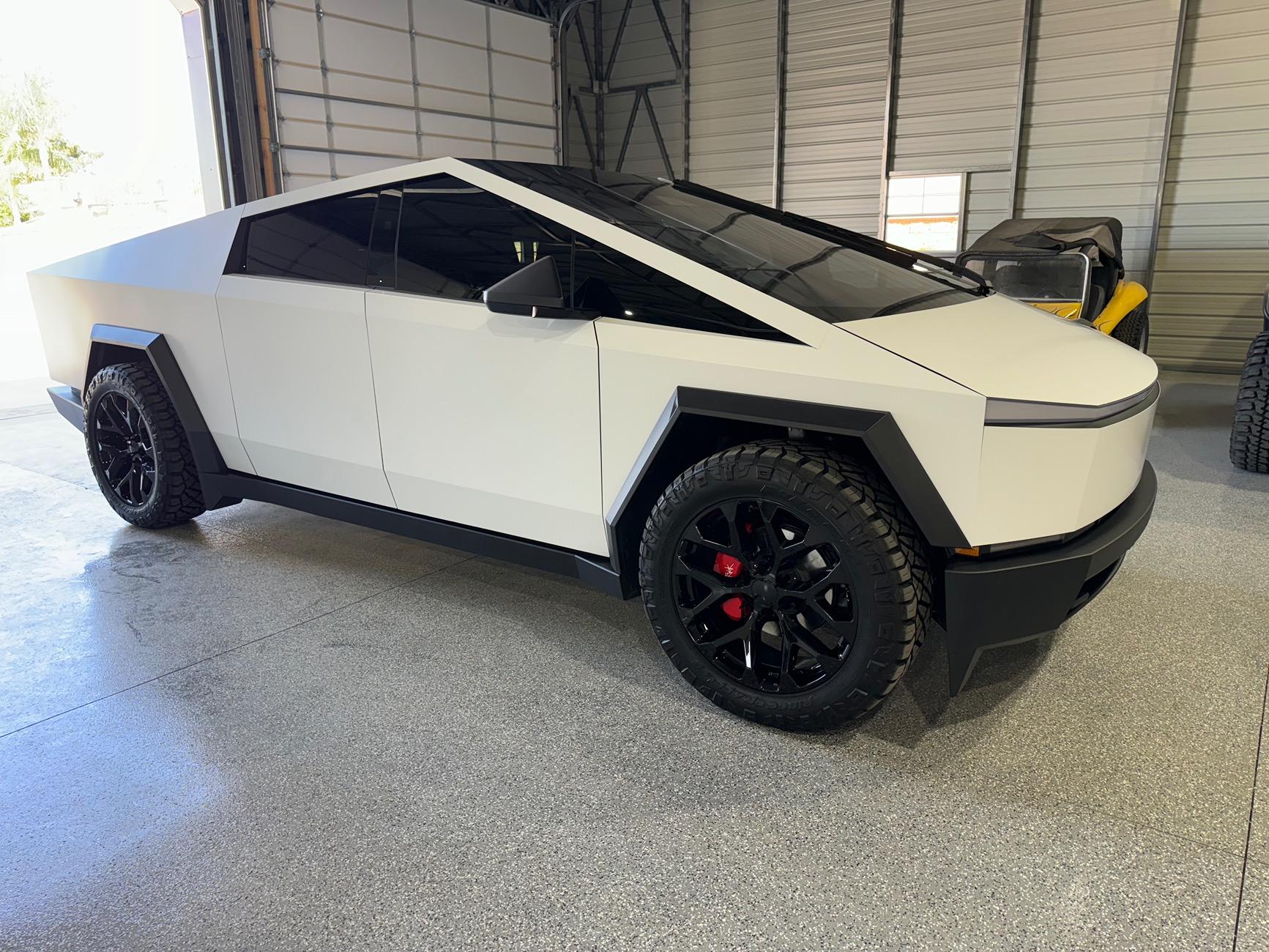 Tesla Cybertruck WHITE Vinyl Wrap & PPF Cybertruck -- Photos & Videos IMG_0094