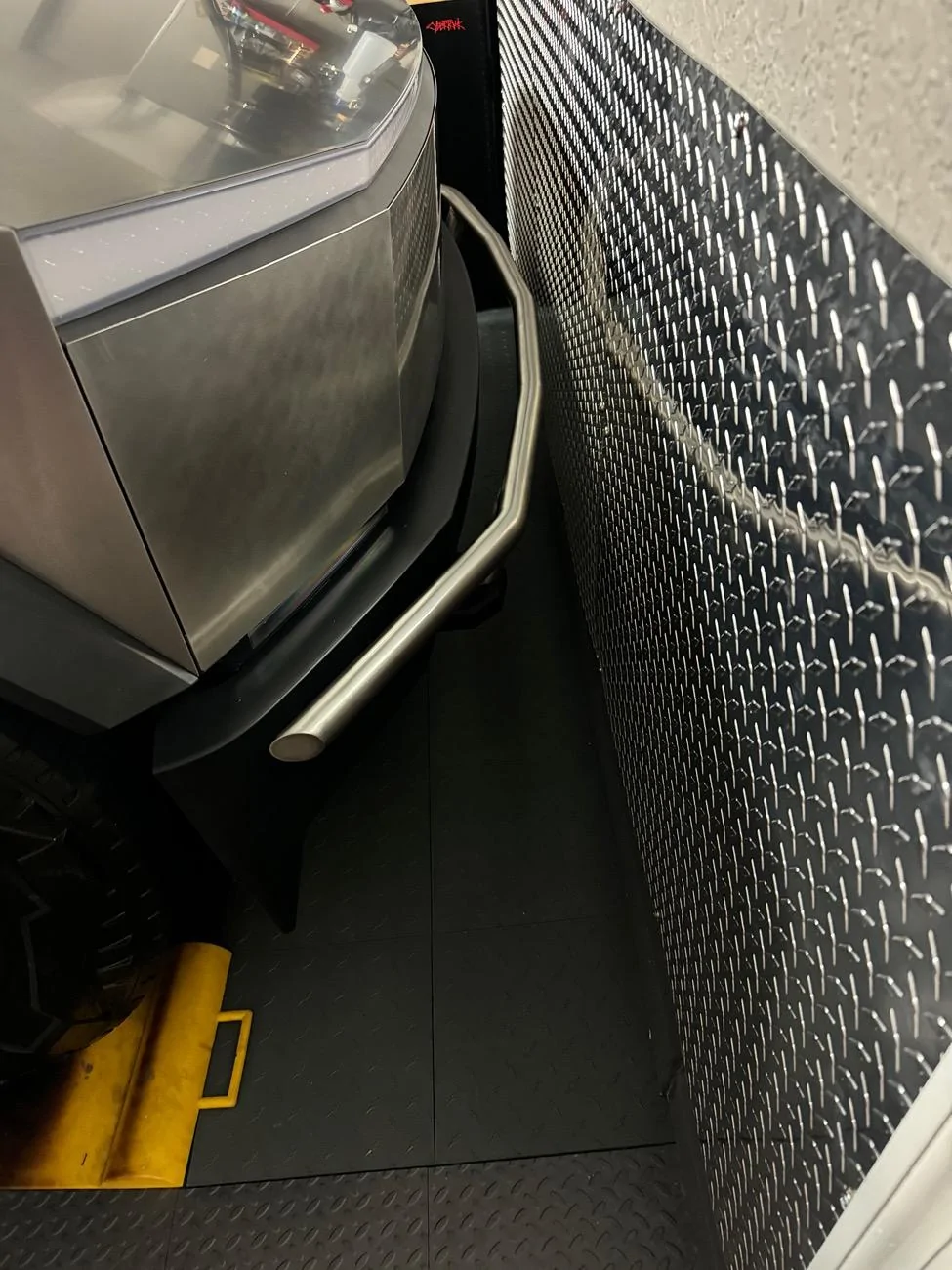 Tesla Cybertruck ***NEW***RealWheels EV Stainless Steel Running Boards IMG_1040