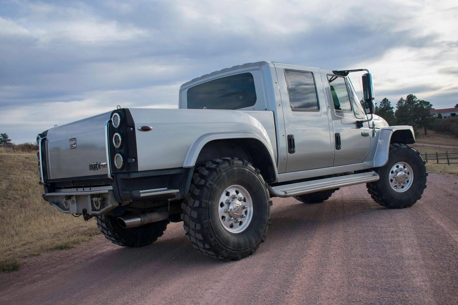 Tesla Cybertruck International MXT International MXT