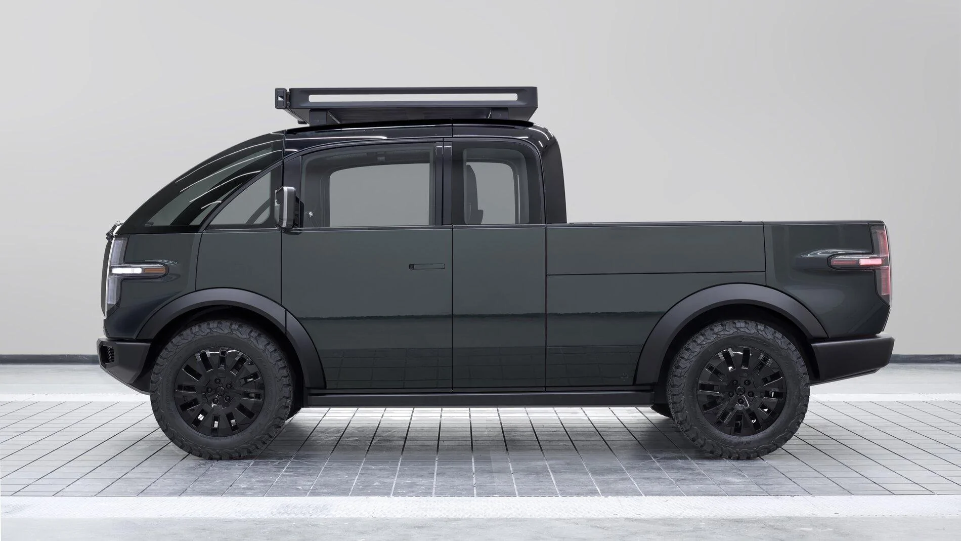 Tesla Cybertruck Cadillac is going electric – every new vehicle will be all-electric starting now 95CF1CFE-5D0A-41EC-9BDD-B3B14D6B1FB0