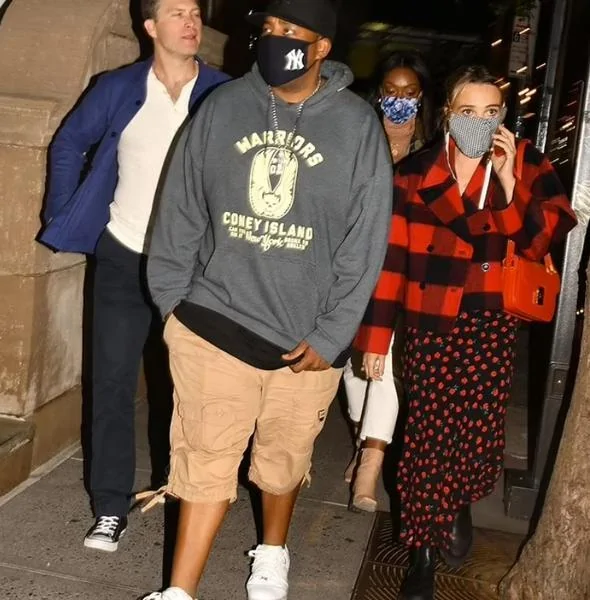 Tesla Cybertruck Elon Musk Dines with SNL Team and Pays Particular Attention to Scale Cybertruck 6_79cc18e7-1300-4cad-bdd1-8c3b6e910c9b_600x600