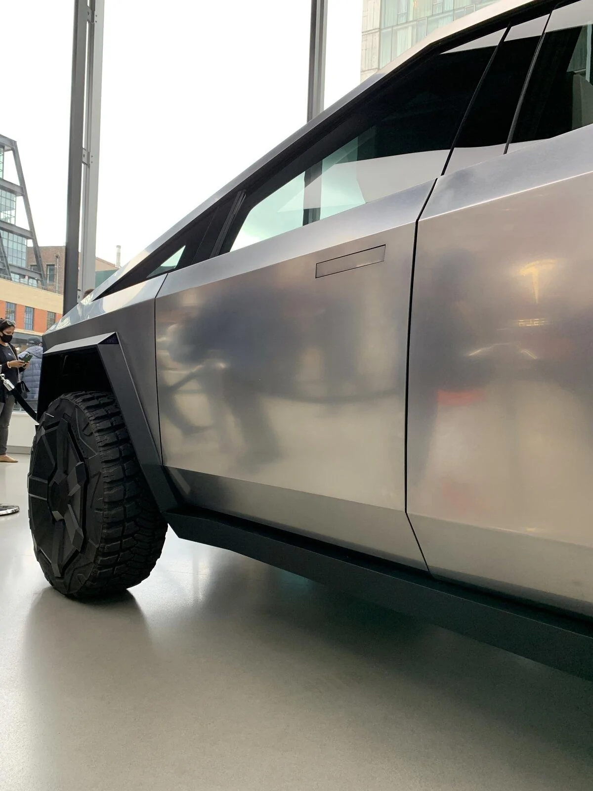 Tesla Cybertruck Cybertruck Spotted in NYC! [Street Video Added] F88C1725-3A4E-457F-B196-41F0744430C3