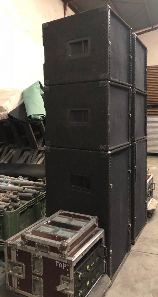 Tesla Cybertruck Bed rail system is from Pro Audio industry. NEXO-ALPHA-2