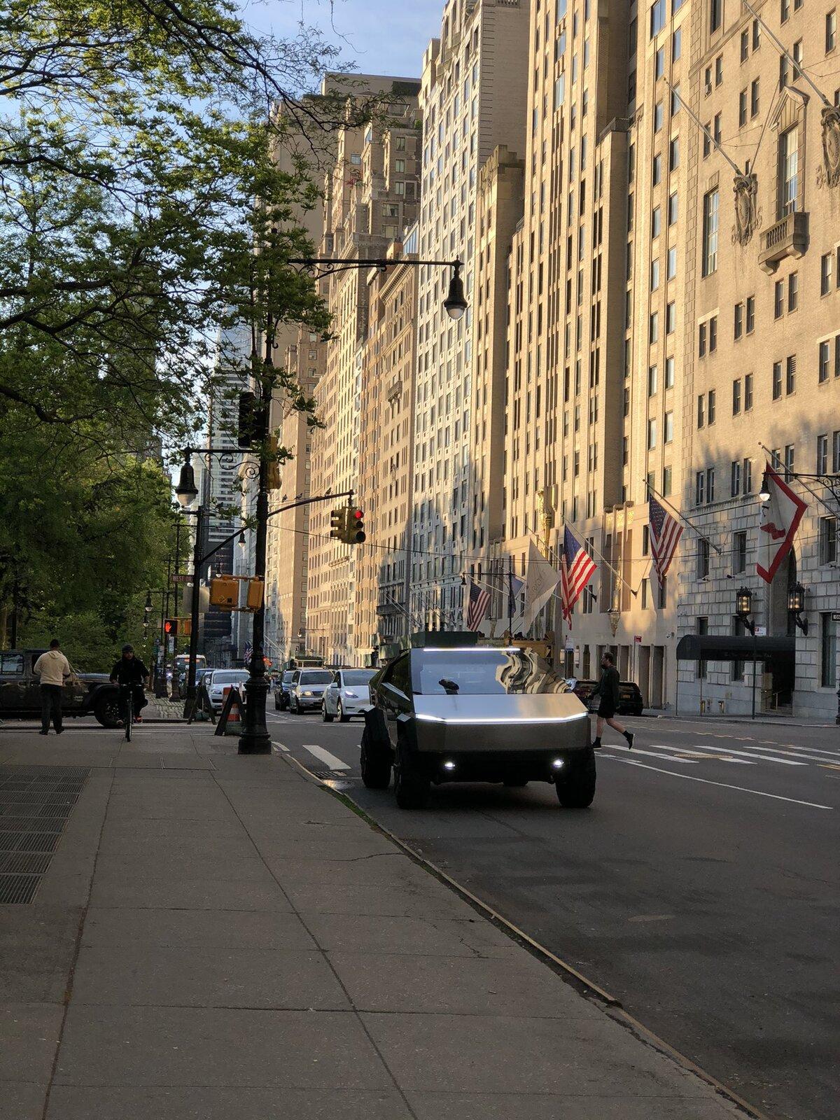 Tesla Cybertruck Cybertruck Spotted in NYC! [Street Video Added] D17D7213-805F-4141-B619-6E2BADEB7C17