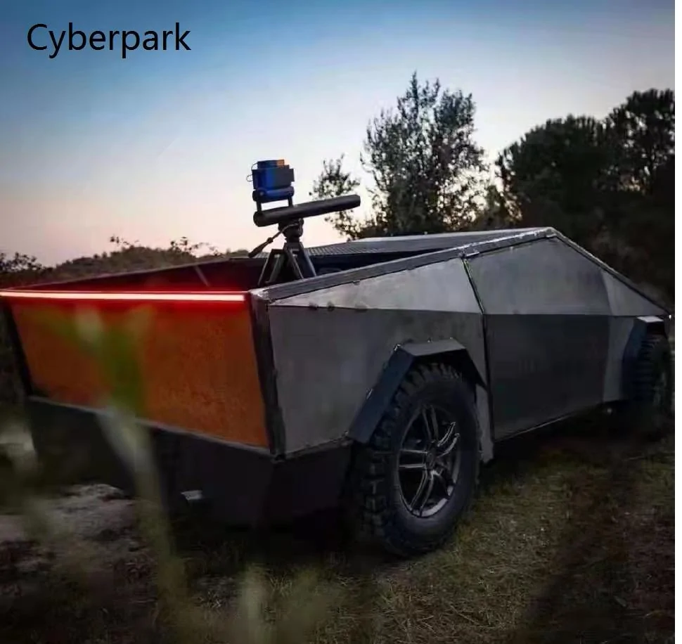 Tesla Cybertruck China Cybertruck owner-Do you think Cypertruck works better with Alpha Dog？ CT-10