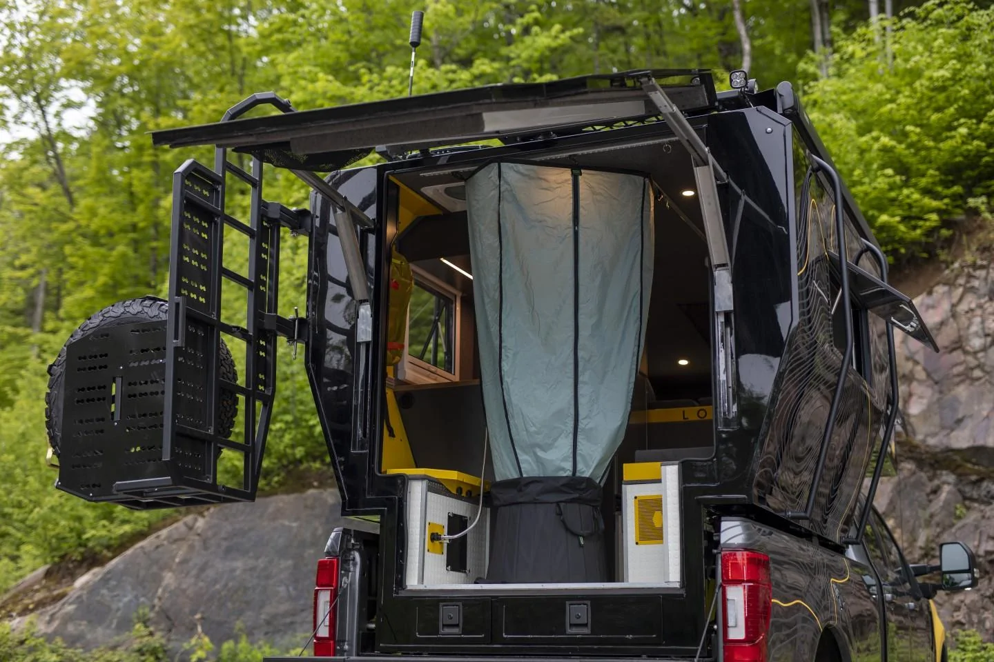 Tesla Cybertruck Modular camper pod makes F-150 or Cybertruck a 4-season adventure rig 2F5148e03e4573af9cb471eaa449dd%2Floki-basecamp-015