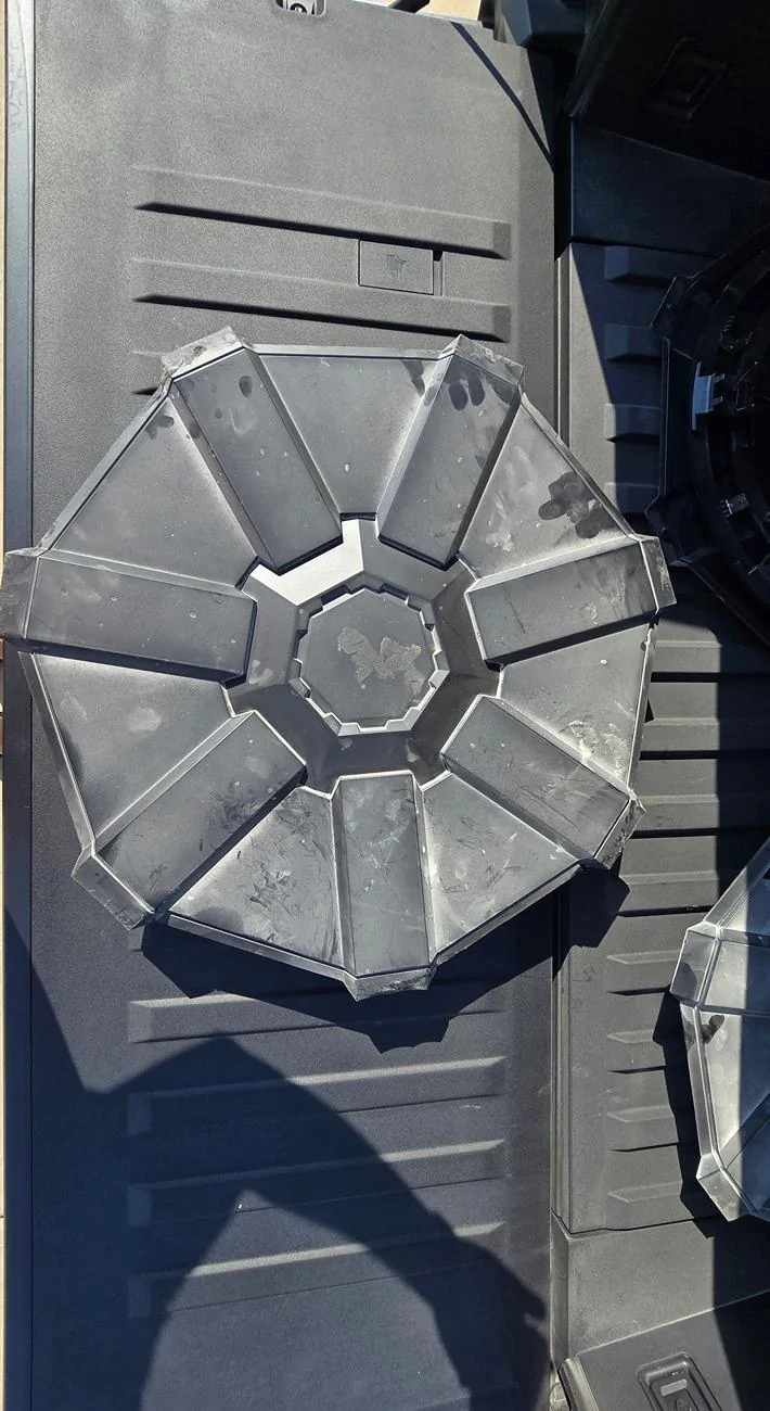 Tesla Cybertruck Cyber Wheel Cover Falls Off While Driving 20240825_170154
