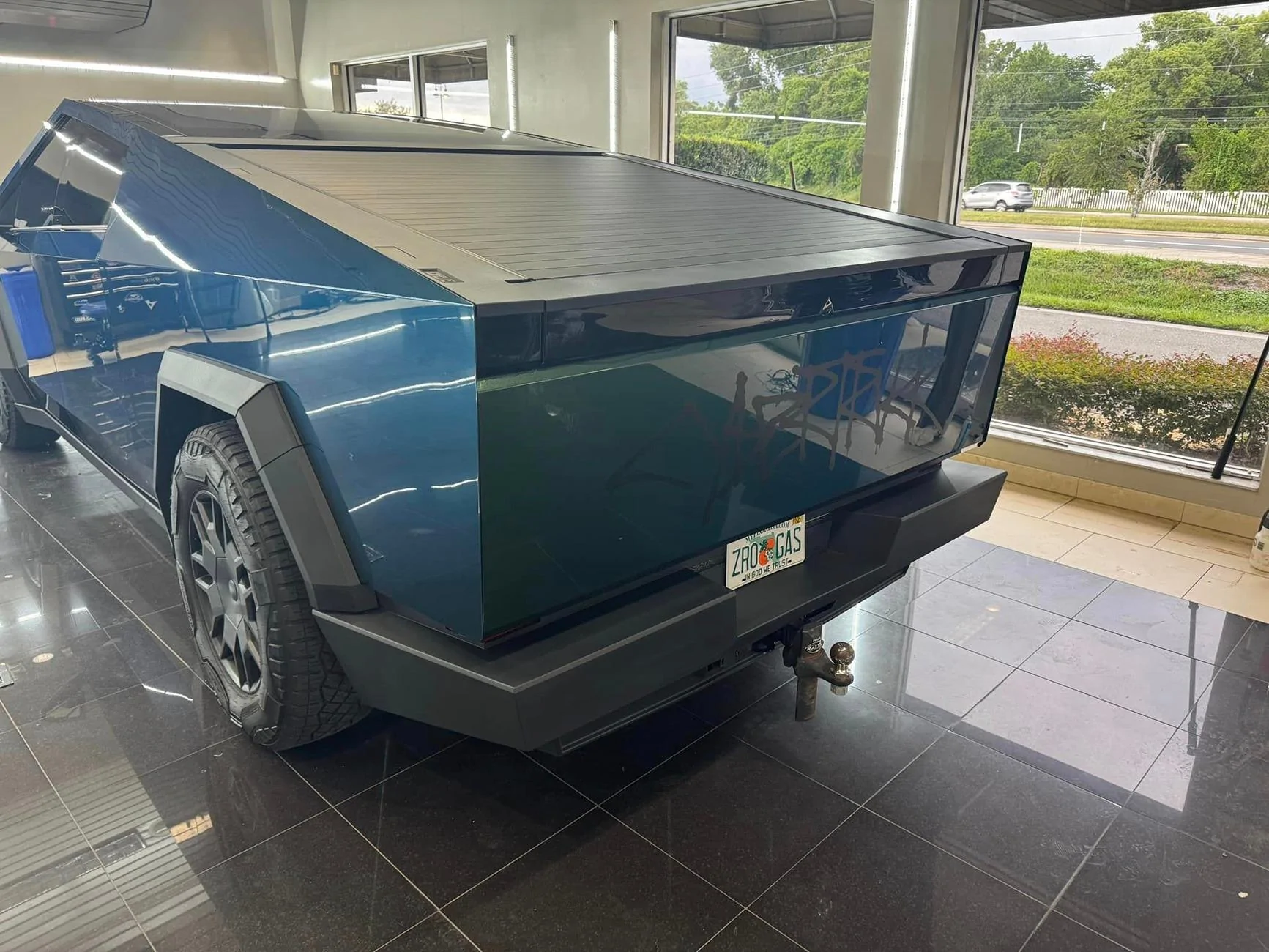 Tesla Cybertruck GREEN Vinyl Wrap & PPF Cybertruck -- Photos & Videos PurePPF Gloss Green & Gold Wrap Cybertruck 2