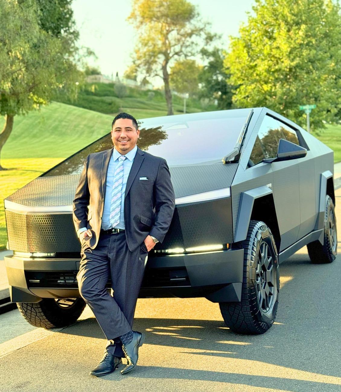 Tesla Cybertruck BLACK Vinyl Wrap & PPF Cybertruck -- Photos & Videos Black honeycomb vinyl wrap cybertruck 1