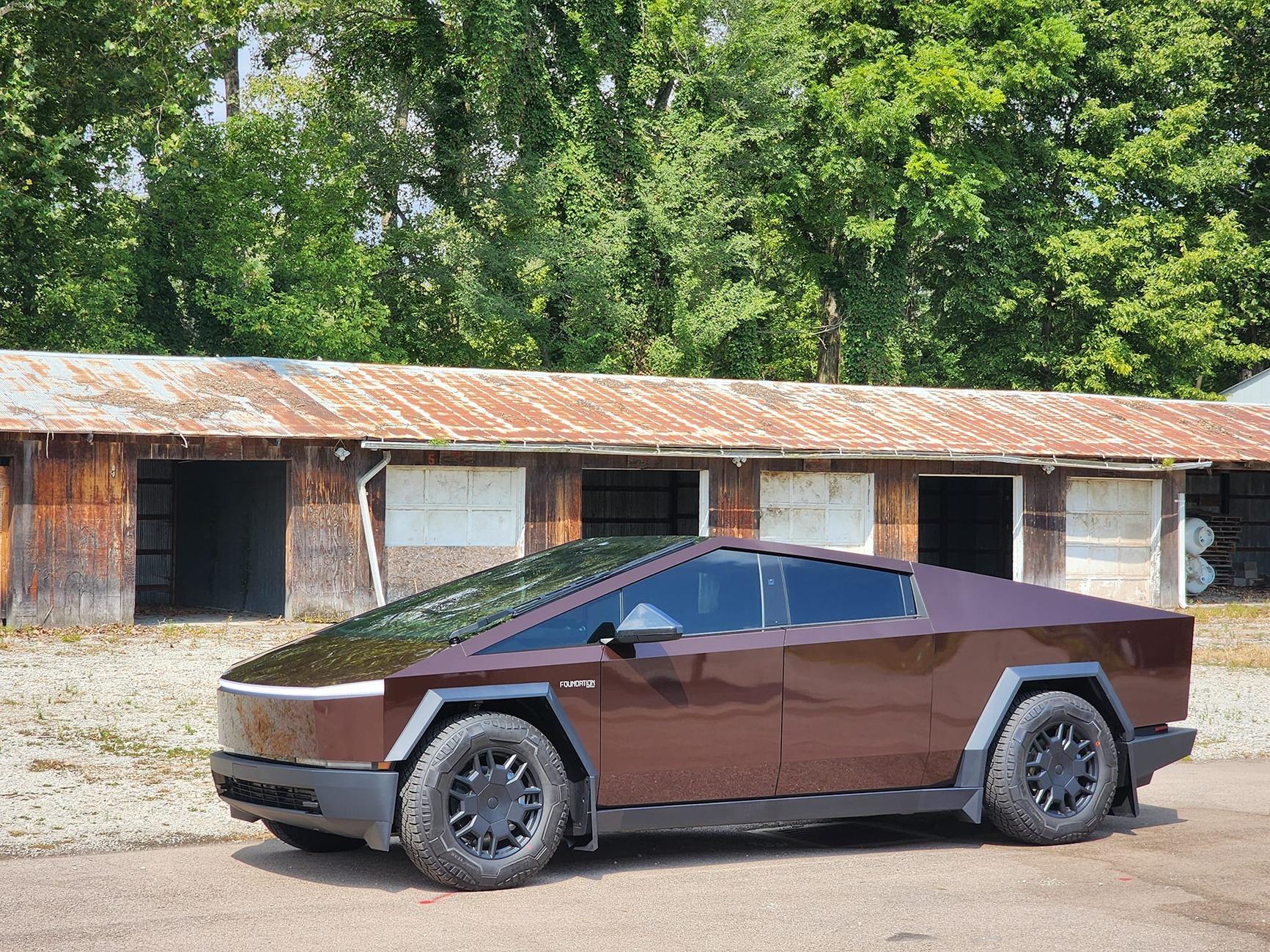 Tesla Cybertruck UPPF Mahogany (PPF Wrap) Cybertruck UPPF Mahogany (PPF Wrap) 5