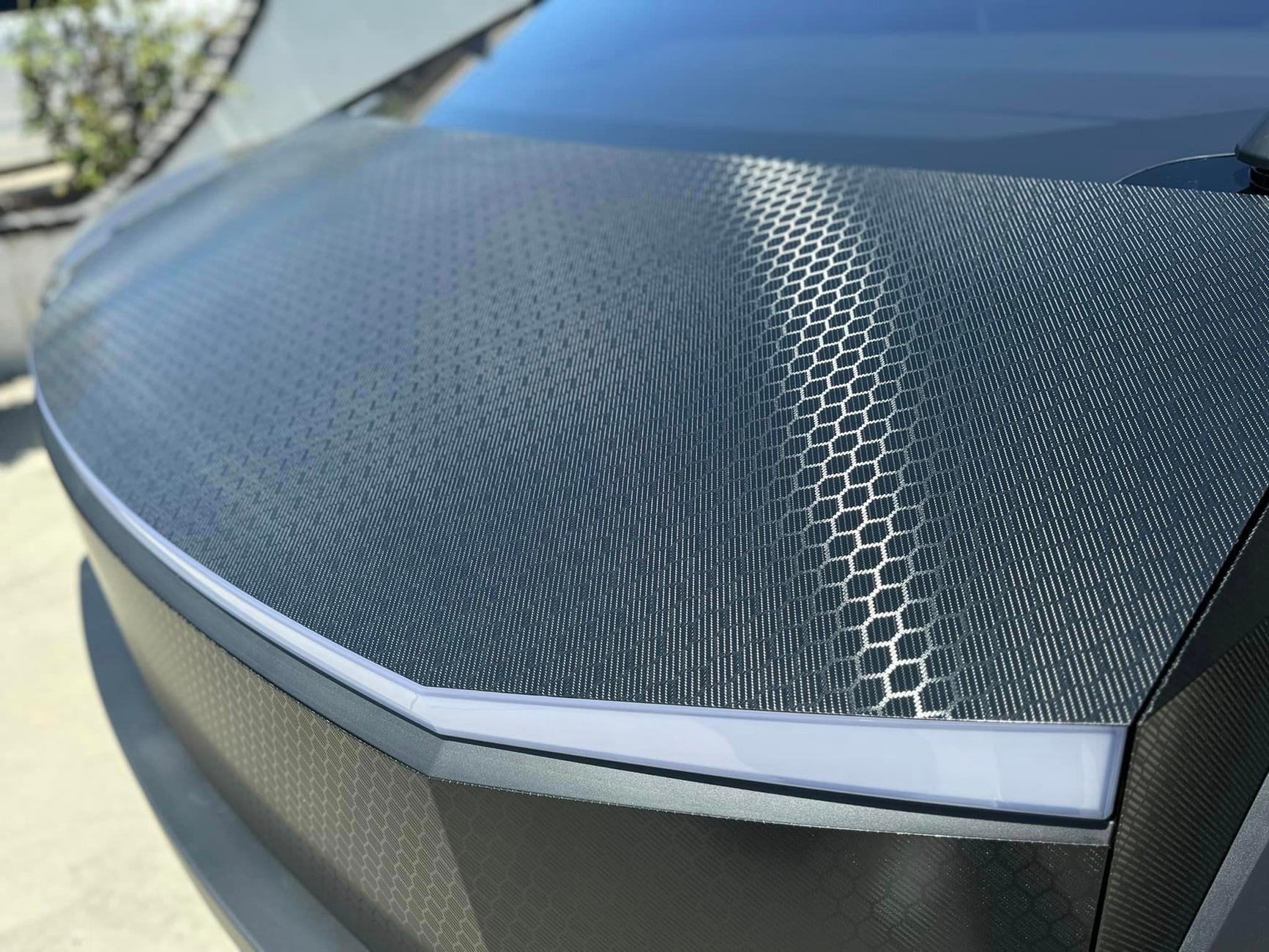 Tesla Cybertruck Black HONEYCOMB Wrap black-honeycomb-vinyl-wrap-cybertruck-2-
