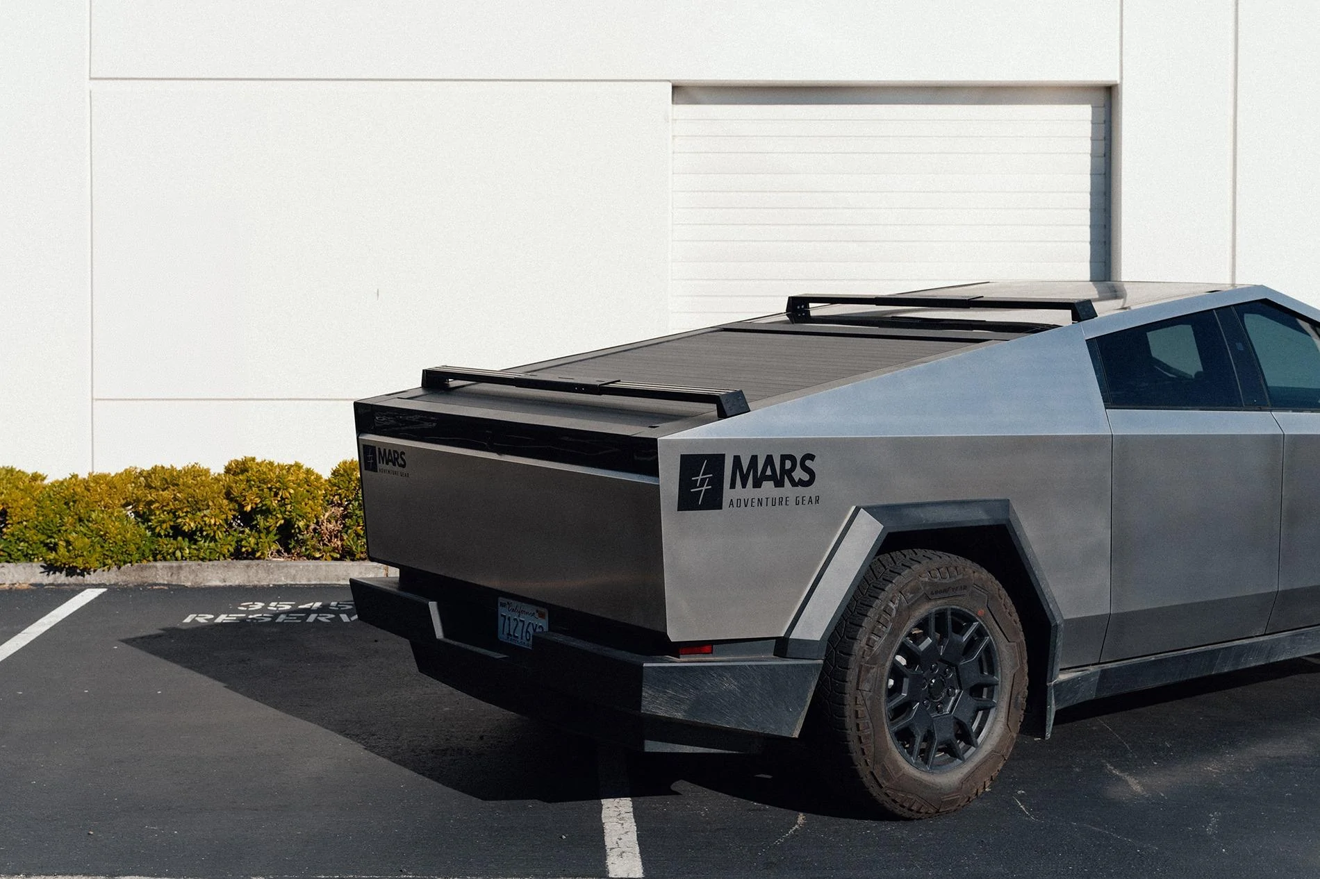 Tesla Cybertruck Crossbars release date CROSSBAR_004