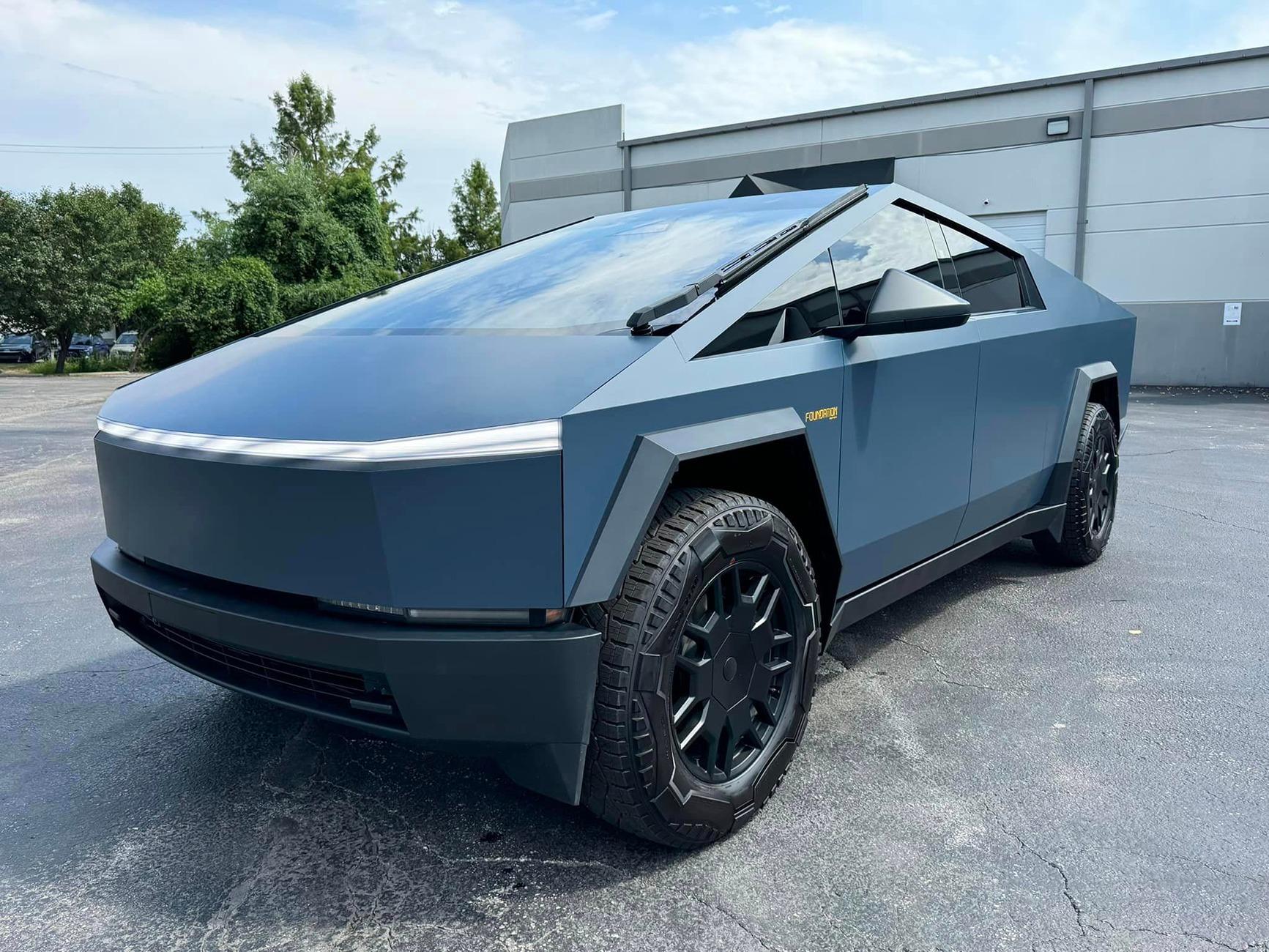 Tesla Cybertruck BLUE / BLURPLE / PURPLE Vinyl Wrap & PPF Cybertruck -- Photos & Videos 457255024_8815459255149822_7105898777064716020_n