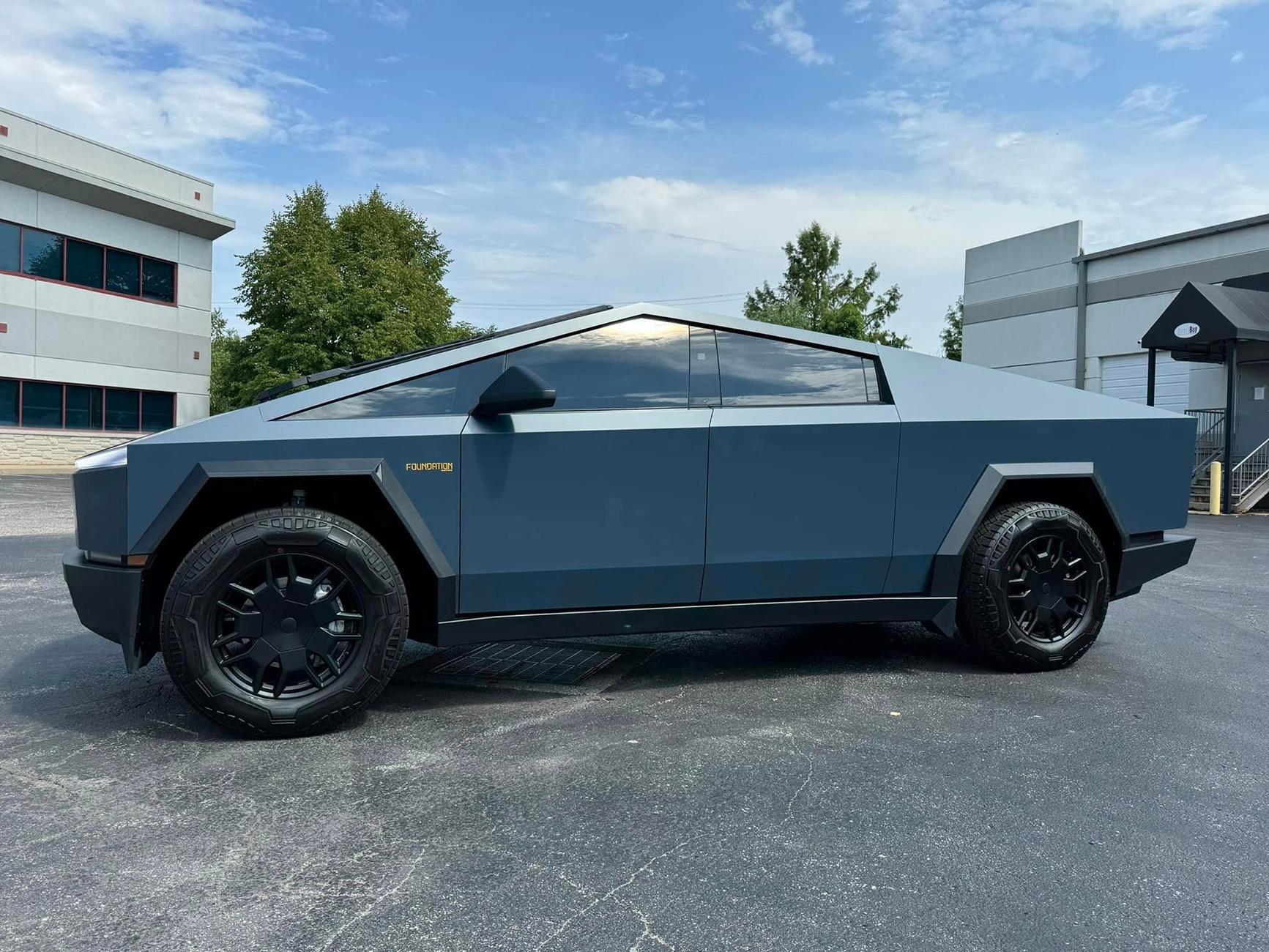 Tesla Cybertruck BLUE / BLURPLE / PURPLE Vinyl Wrap & PPF Cybertruck -- Photos & Videos 457496363_8815458978483183_65439329282375825_n