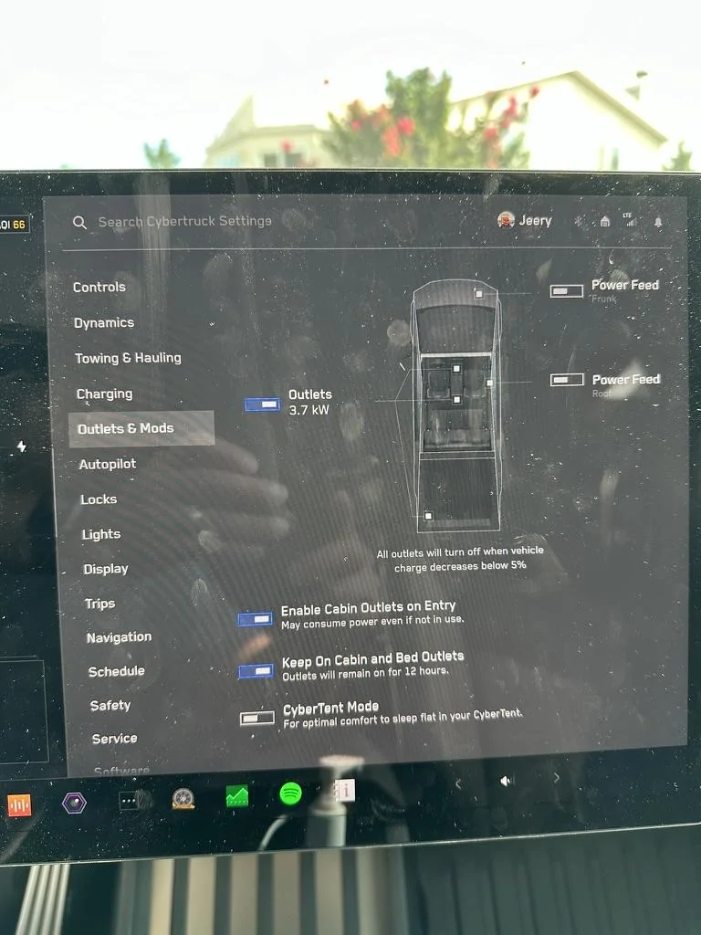 Tesla Cybertruck Powershare sticker shock 0E659C9D-B765-4049-B156-7983D3A72576_1_105_c