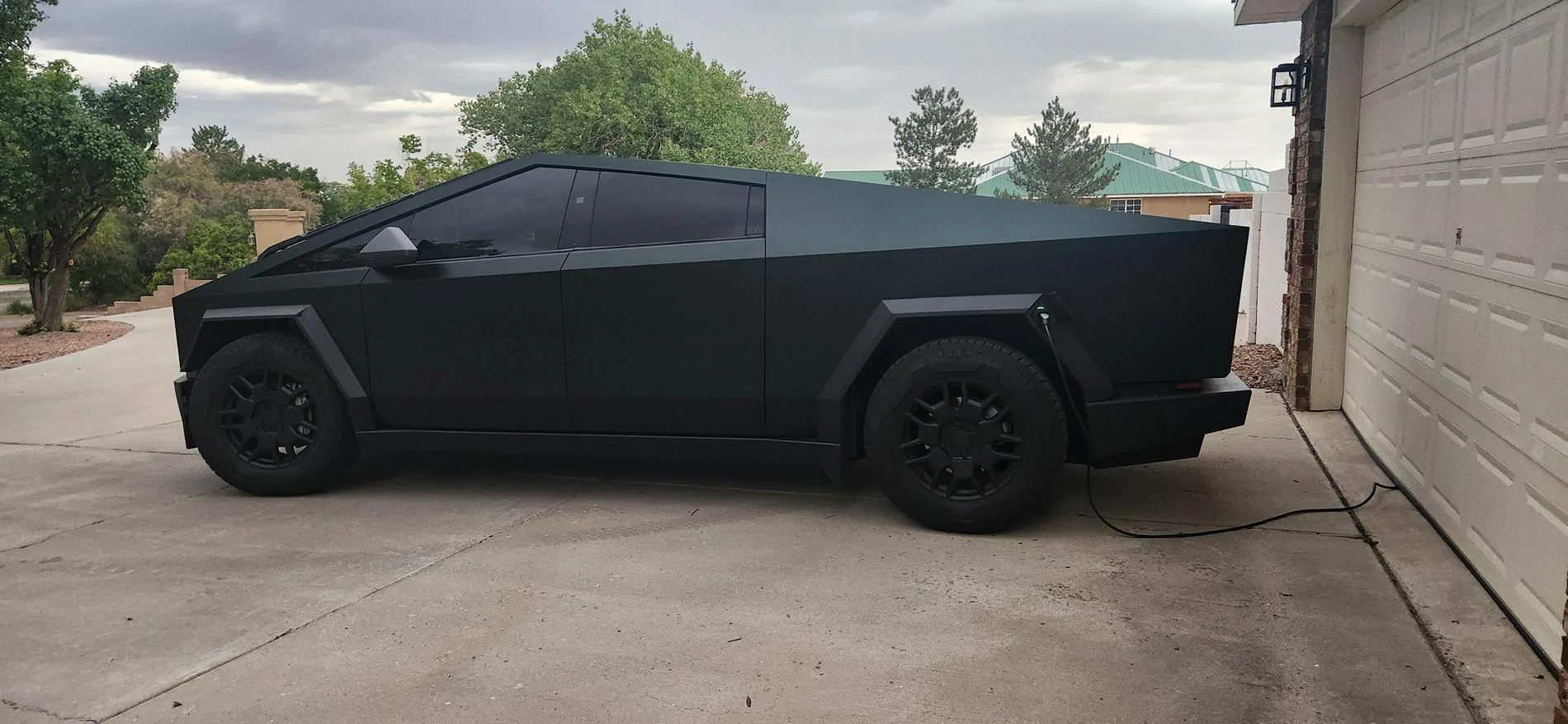 Tesla Cybertruck Windshield Replacement -- Been 2 months and service center says they can't order them BabyInGreen