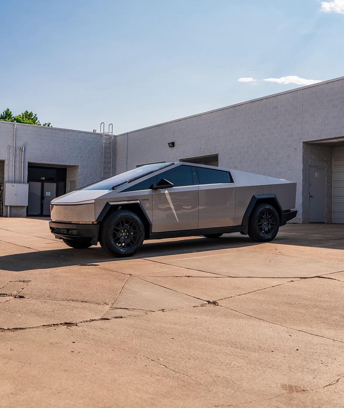 Tesla Cybertruck GREY / GRAY Vinyl Wrap & PPF Cybertruck -- Photos & Videos IMG_6169
