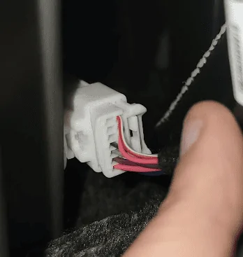 Tesla Cybertruck Looking for A-pillar harness connector 1725064405535-81
