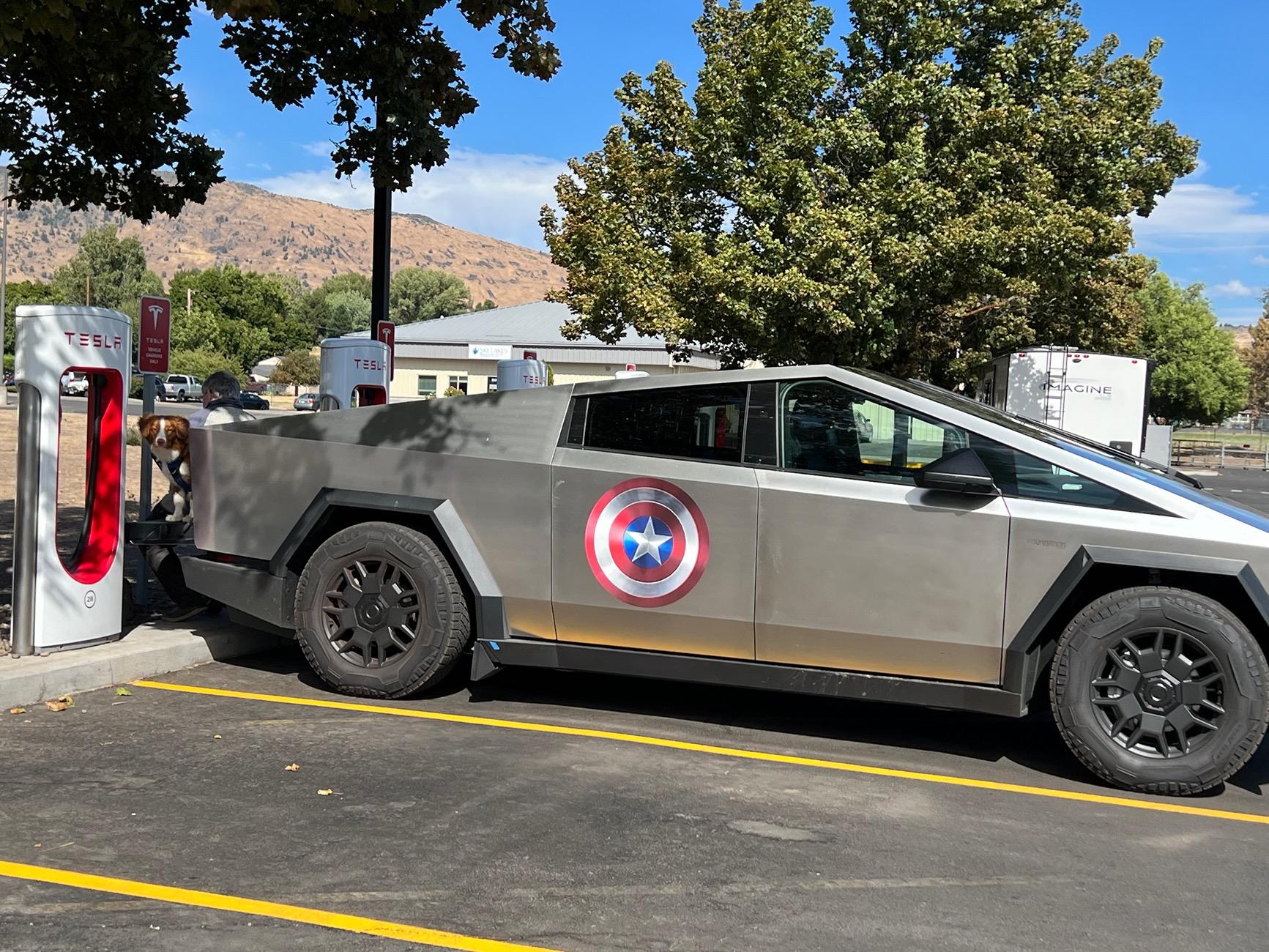 Tesla Cybertruck Chill Out on the Road! Free Cybertruck Front Trunk Insulation Cooler Bag Giveaway!🚀🚀 IMG_7228