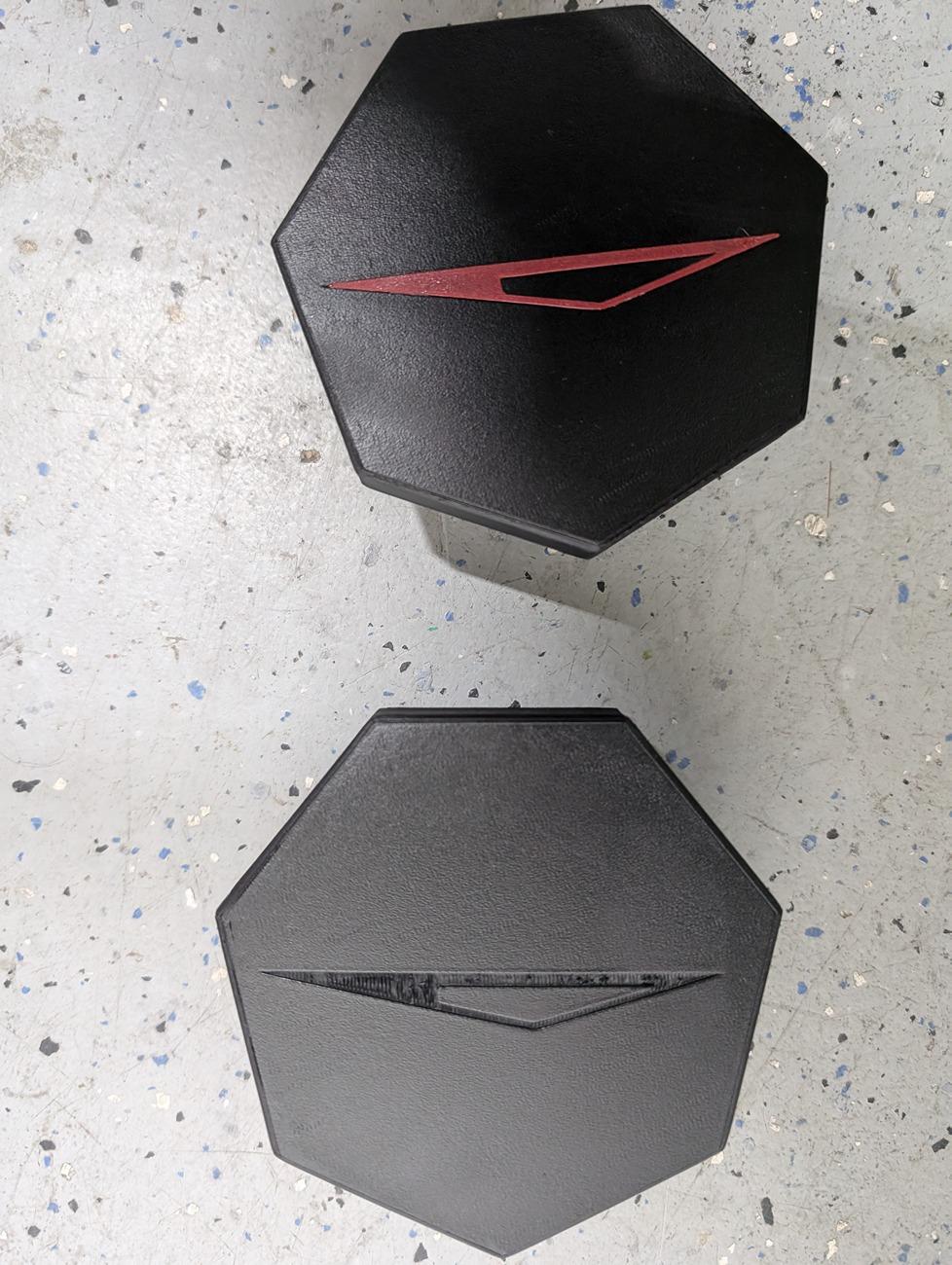 Tesla Cybertruck Wheel hub covers - which one looks better? PXL_20240901_201212861