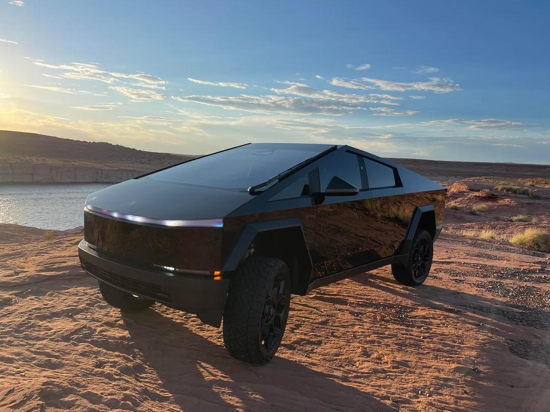 Tesla Cybertruck Daily random Cybertruck photos thread - Post Yours! 📸 🤳 cybertruck-sunset-pics-lake-powell-v0-0ny000w41fmd1
