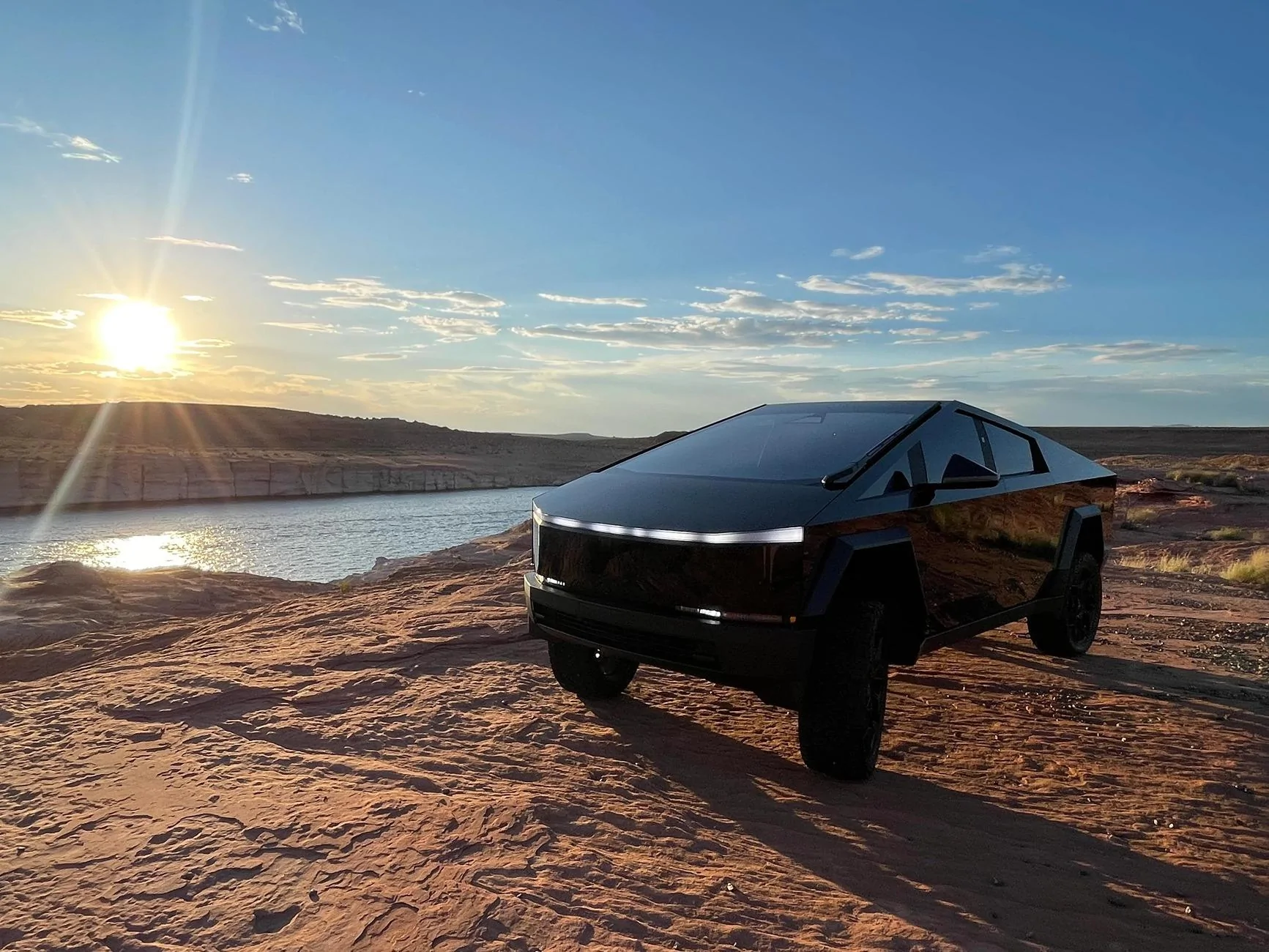 Tesla Cybertruck Daily random Cybertruck photos thread - Post Yours! 📸 🤳 cybertruck-sunset-pics-lake-powell-v0-xabvt0w41fmd1