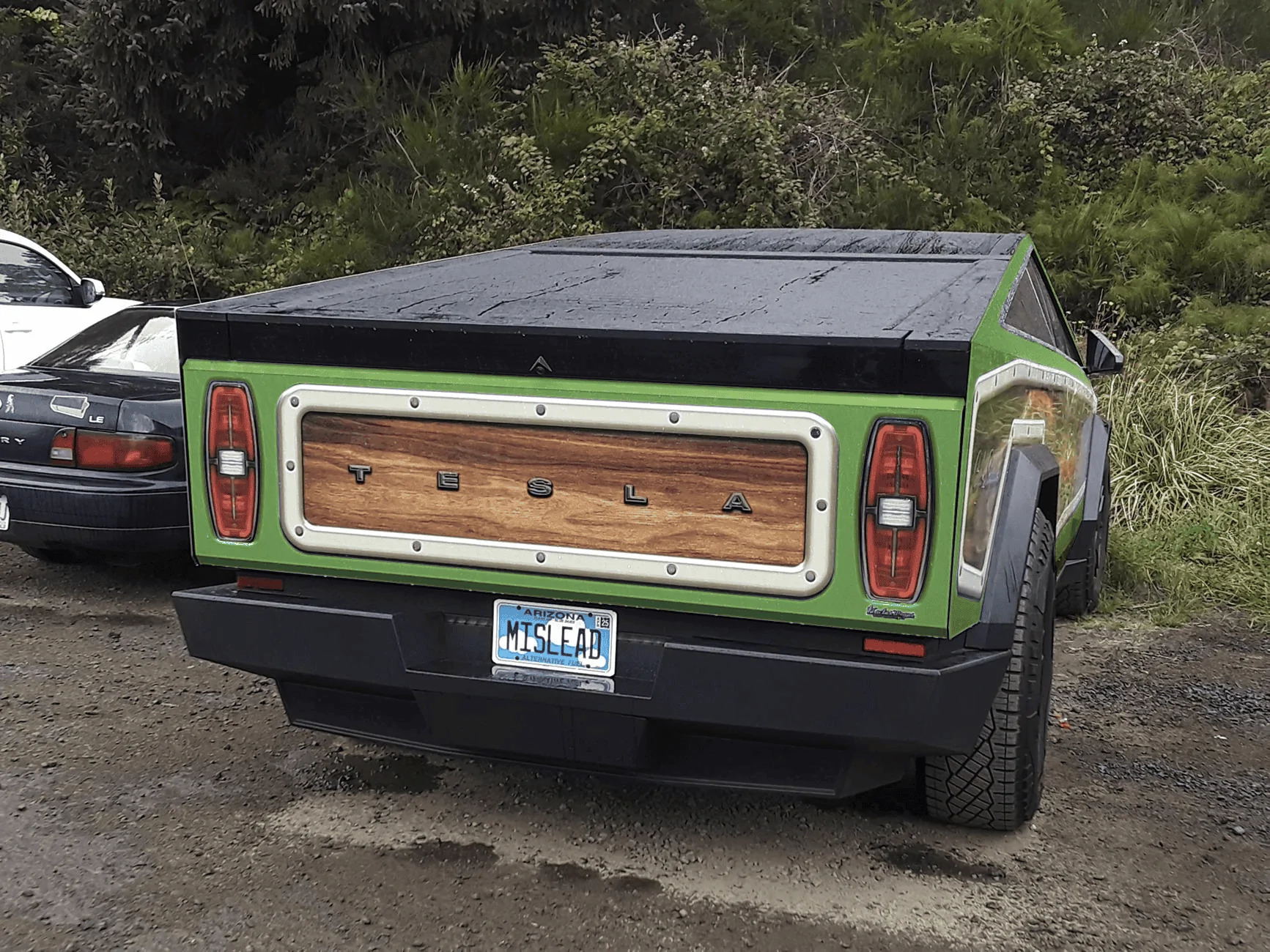 Tesla Cybertruck Cyber Country Squire Station Wagon spotted 1725302029639-9s