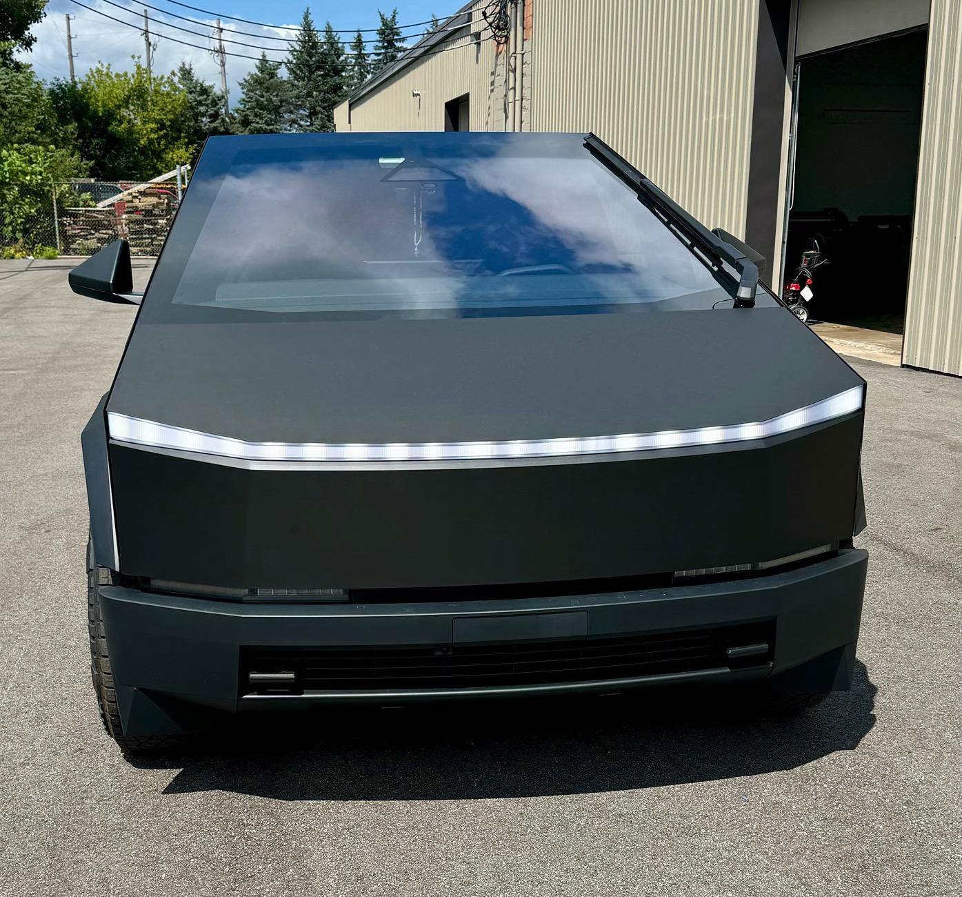 Tesla Cybertruck Cybertruck in Matt Black !! IMG_2177