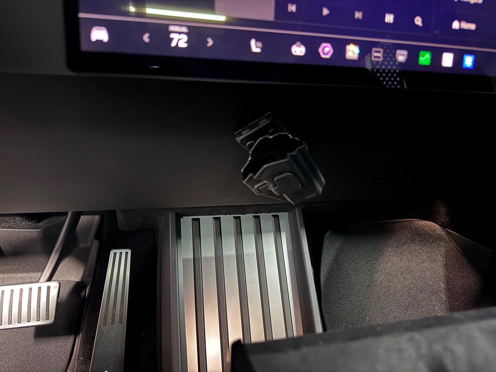 Tesla Cybertruck Gun / Firearm Storage [*** Admin Warning: Storage Talk Only *** No Glorification, States, Laws, Politics or Usage Discussions] IMG_2444