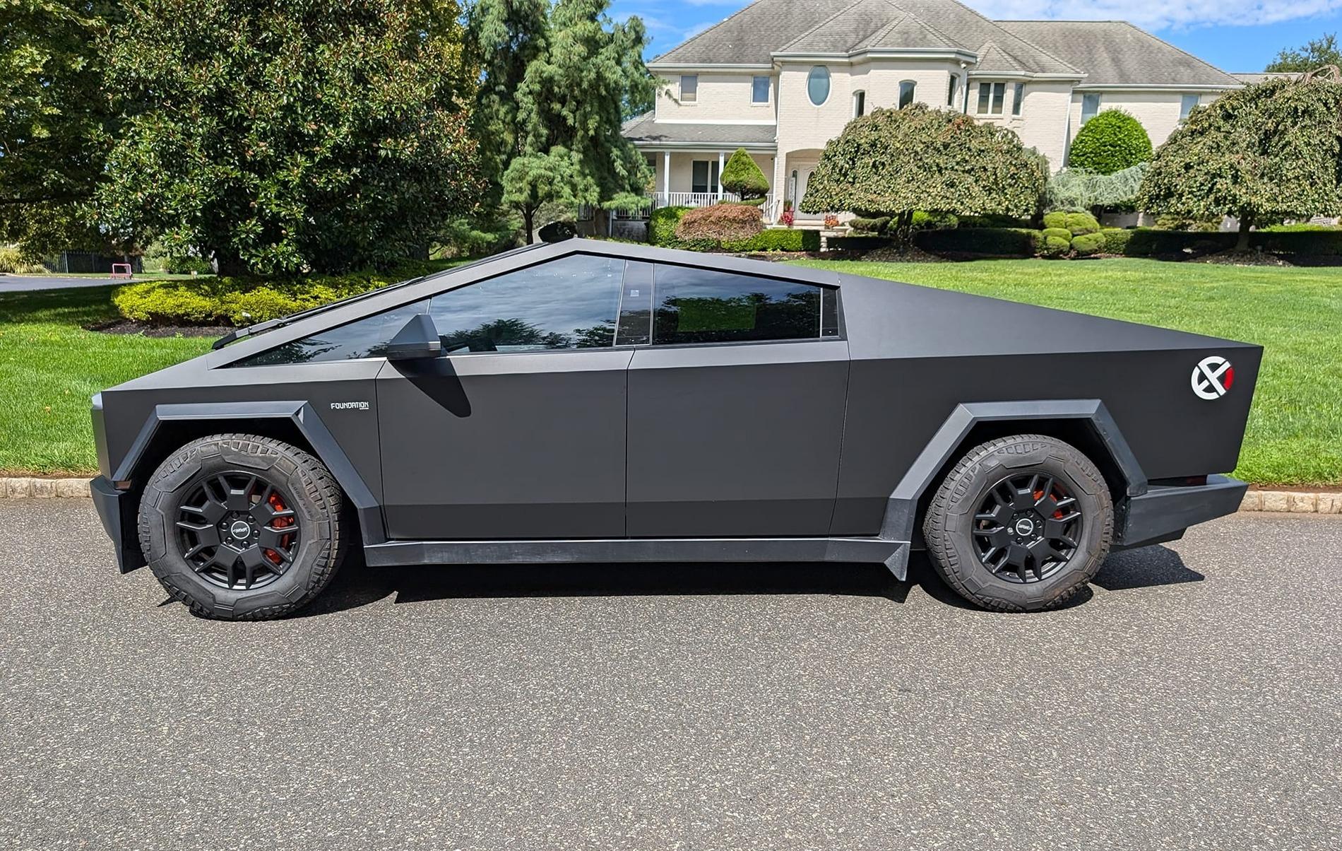 Tesla Cybertruck BLACK Vinyl Wrap & PPF Cybertruck -- Photos & Videos 457821222_10223927692170994_4320283378270103564_n