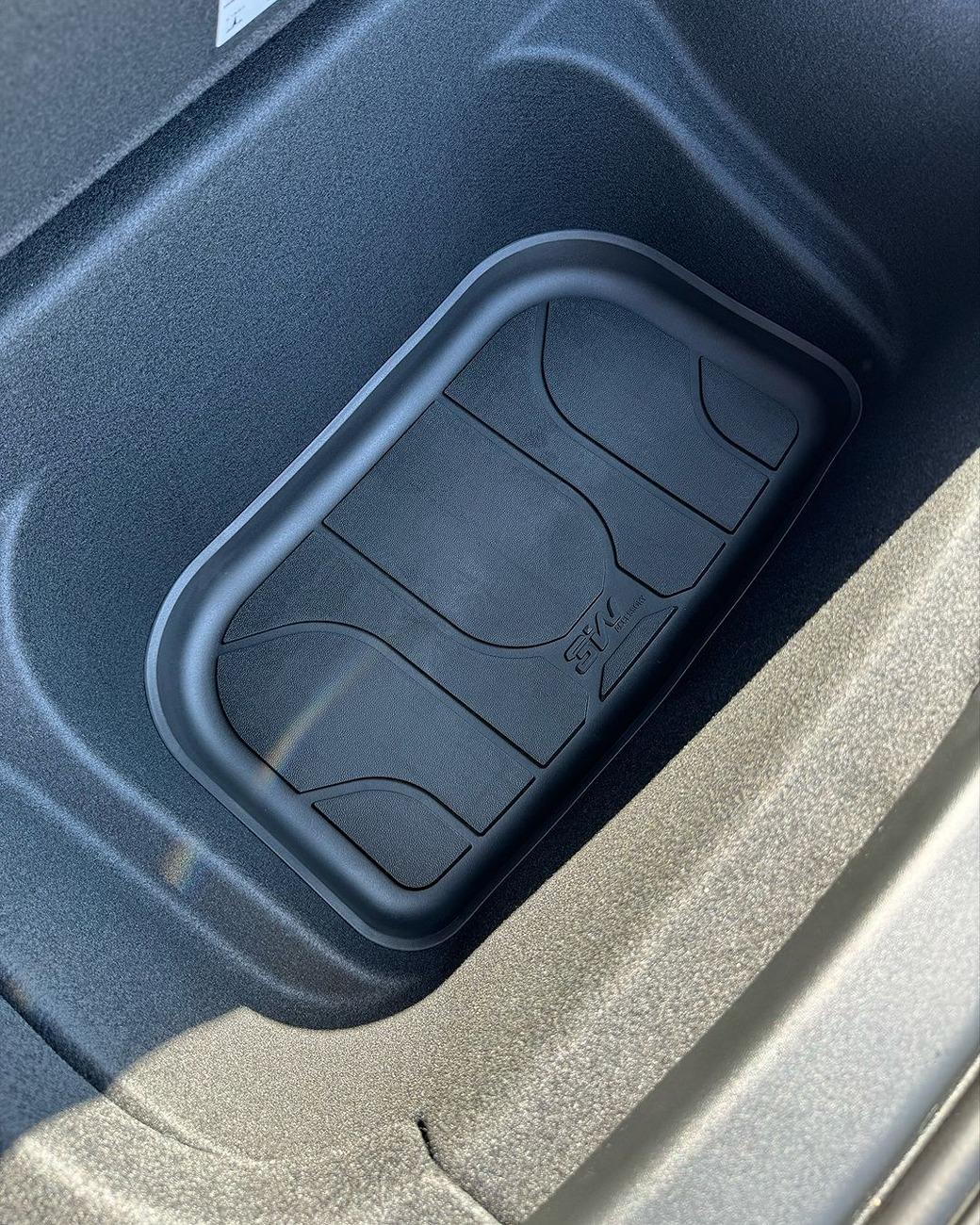 Tesla Cybertruck Custom-Fit Floor Mats Designed for Tesla Snapinsta.app_451665176_18028652672275615_1234876026134907774_n_1080