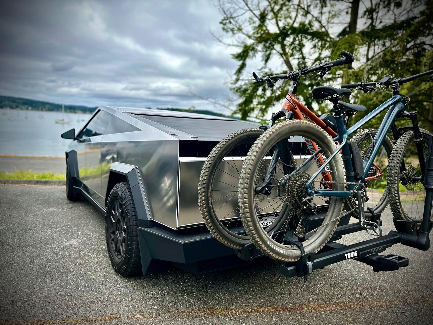 Tesla Cybertruck 🚲 Bike carrier options? IMG_9535