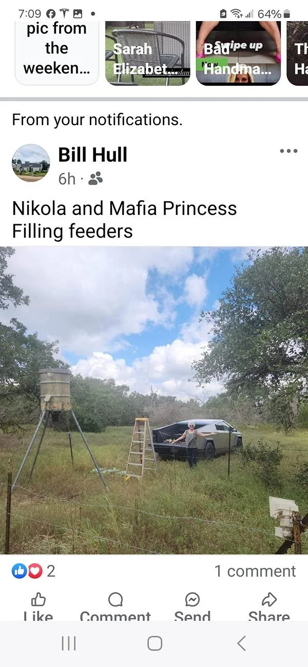 Tesla Cybertruck First offroad event 1000002751