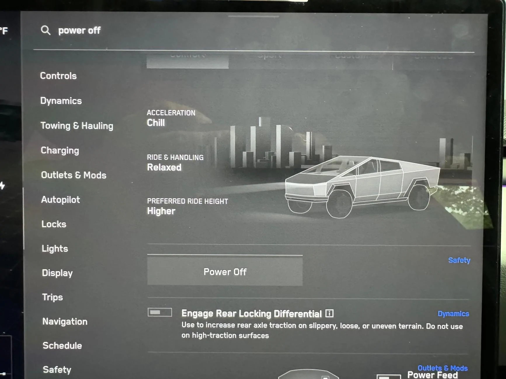Tesla Cybertruck Audio issue: only front dash speaker works IMG_7142
