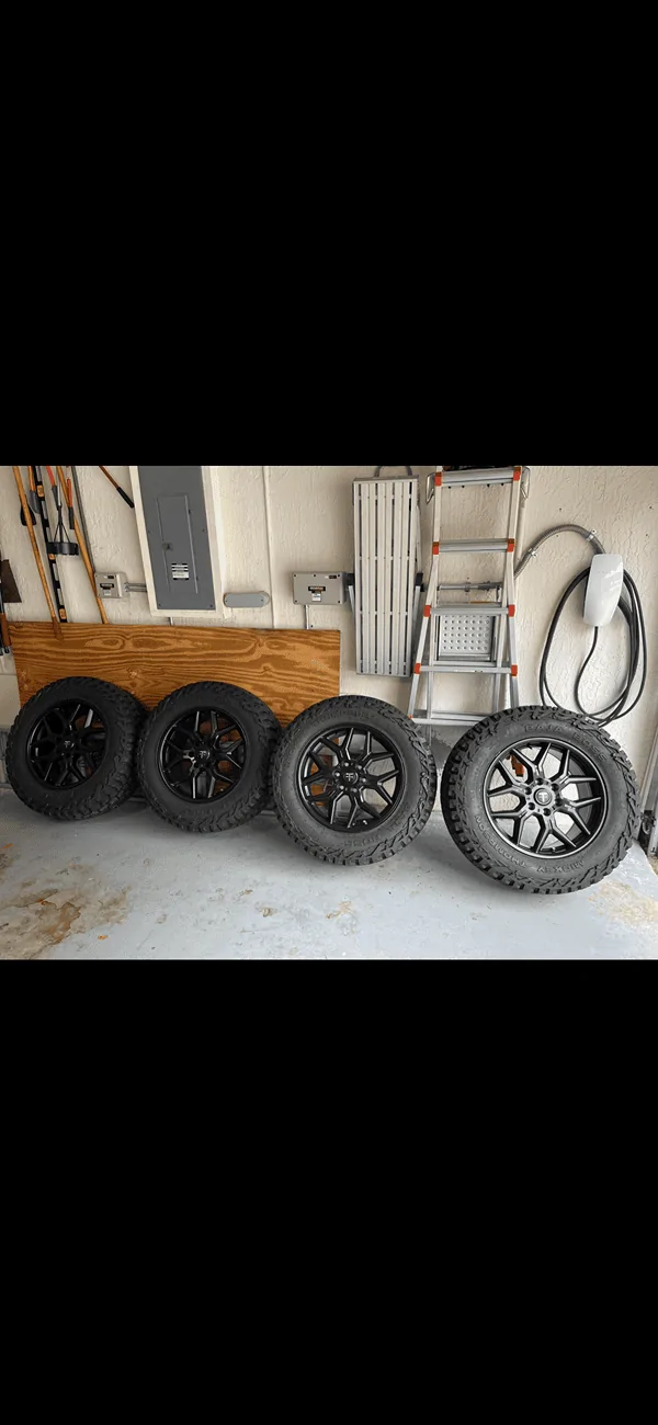 Tesla Cybertruck Are any 2025 NON FS CyberTruck reservation holders starting to stock up on aftermarket parts and accessories IMG_8080