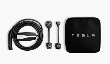 Tesla Cybertruck Foundation Accessories at Delivery? 1725578161639-jh
