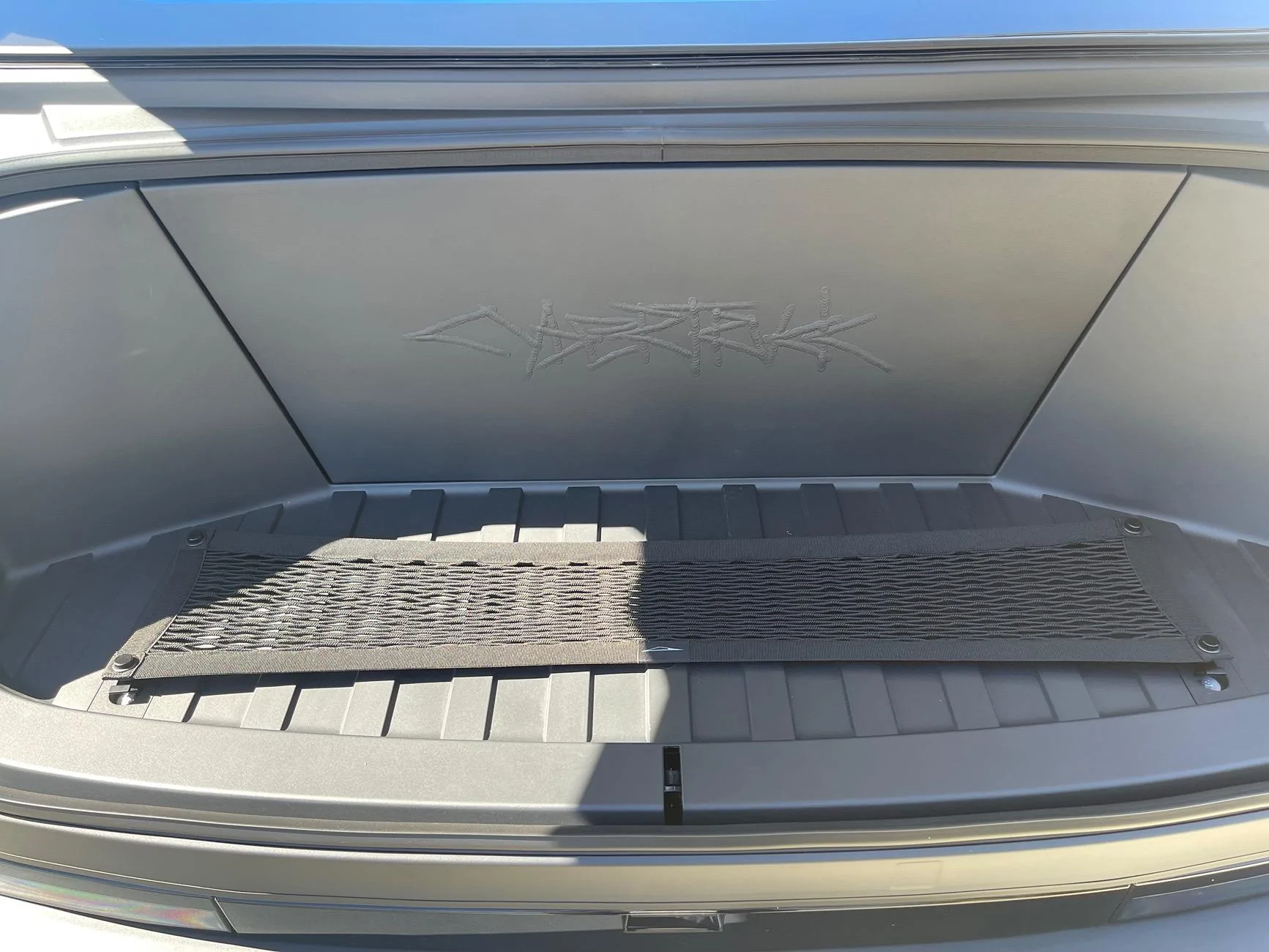Tesla Cybertruck Finally installed some “Stuff.” IMG_6530
